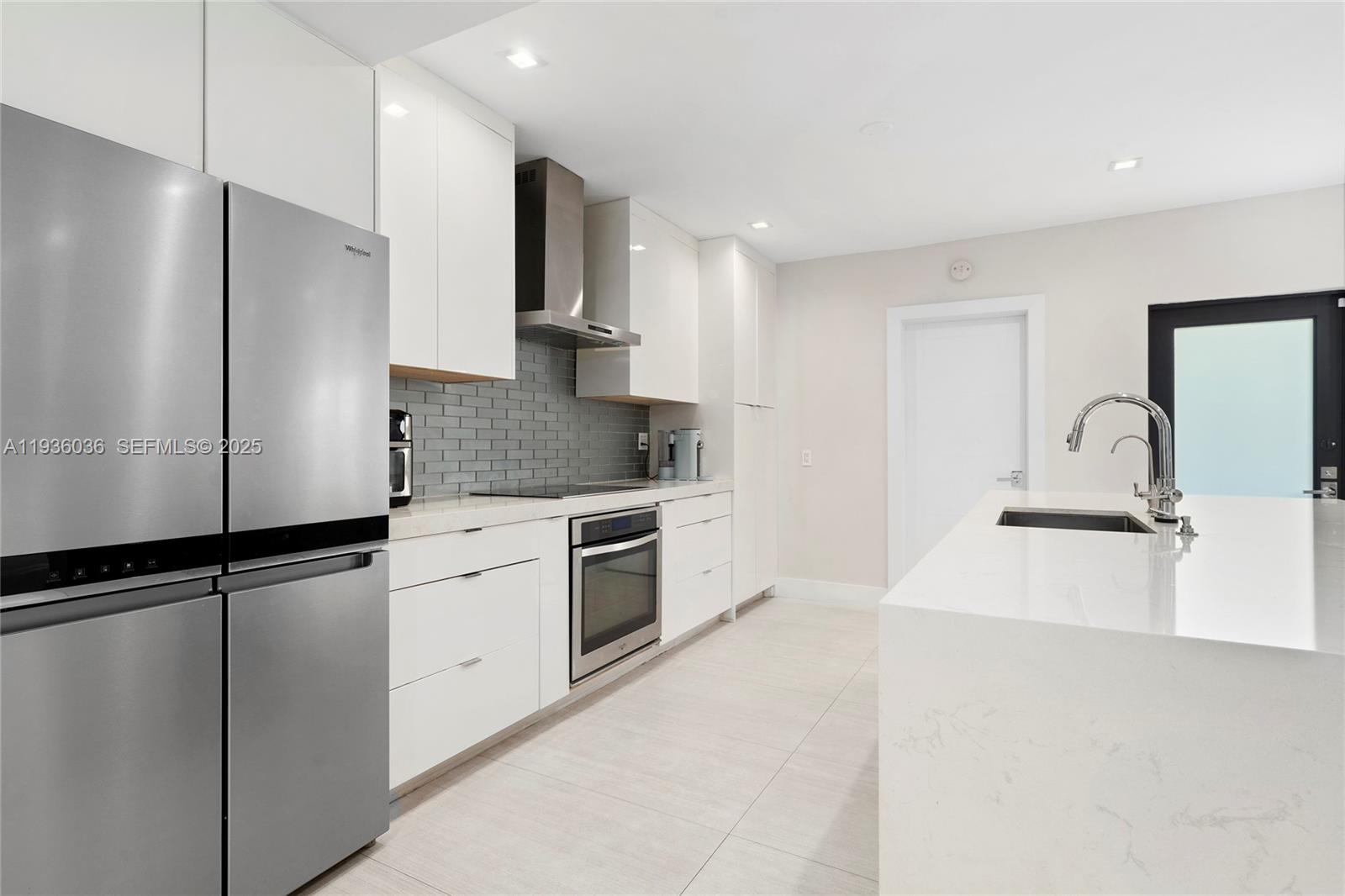 AMD PLAT OF SUNSET LAKE S - Residential