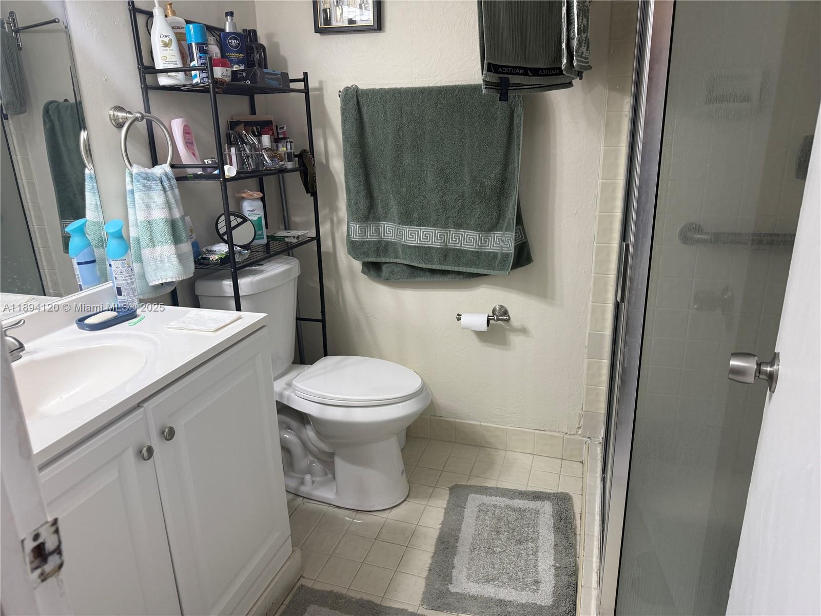 VISTA DEL LAGO CONDO PH I - Residential Lease