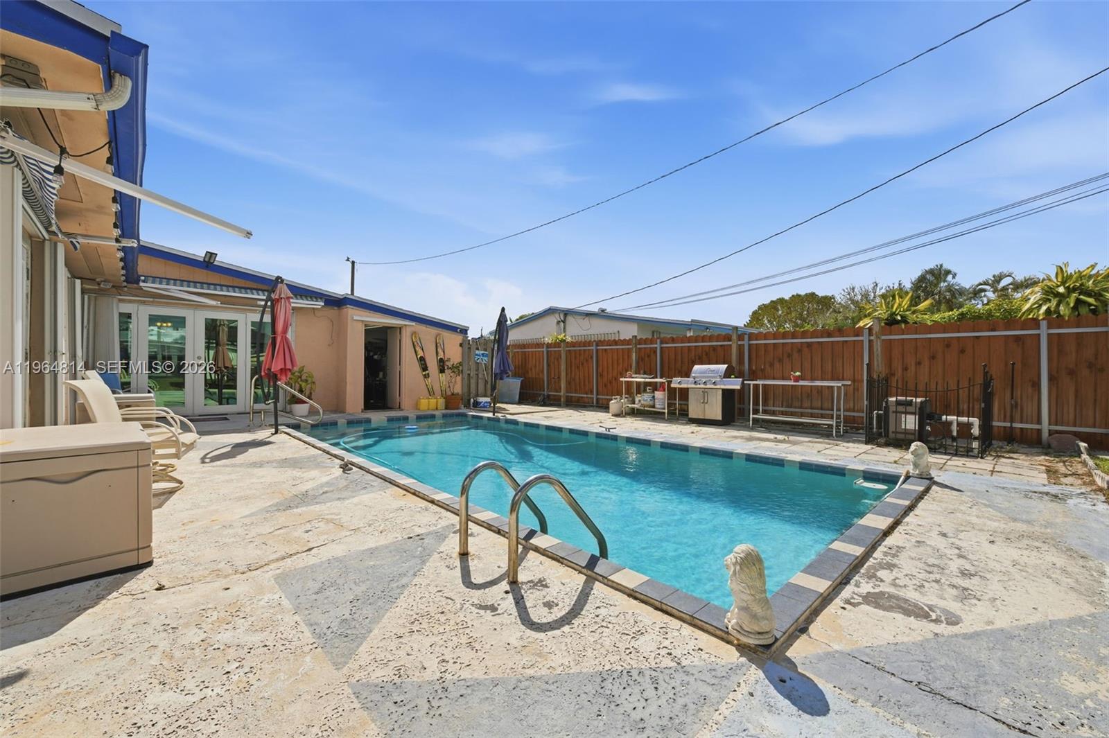 HERITAGE HOMES FIRST ADD - Residential