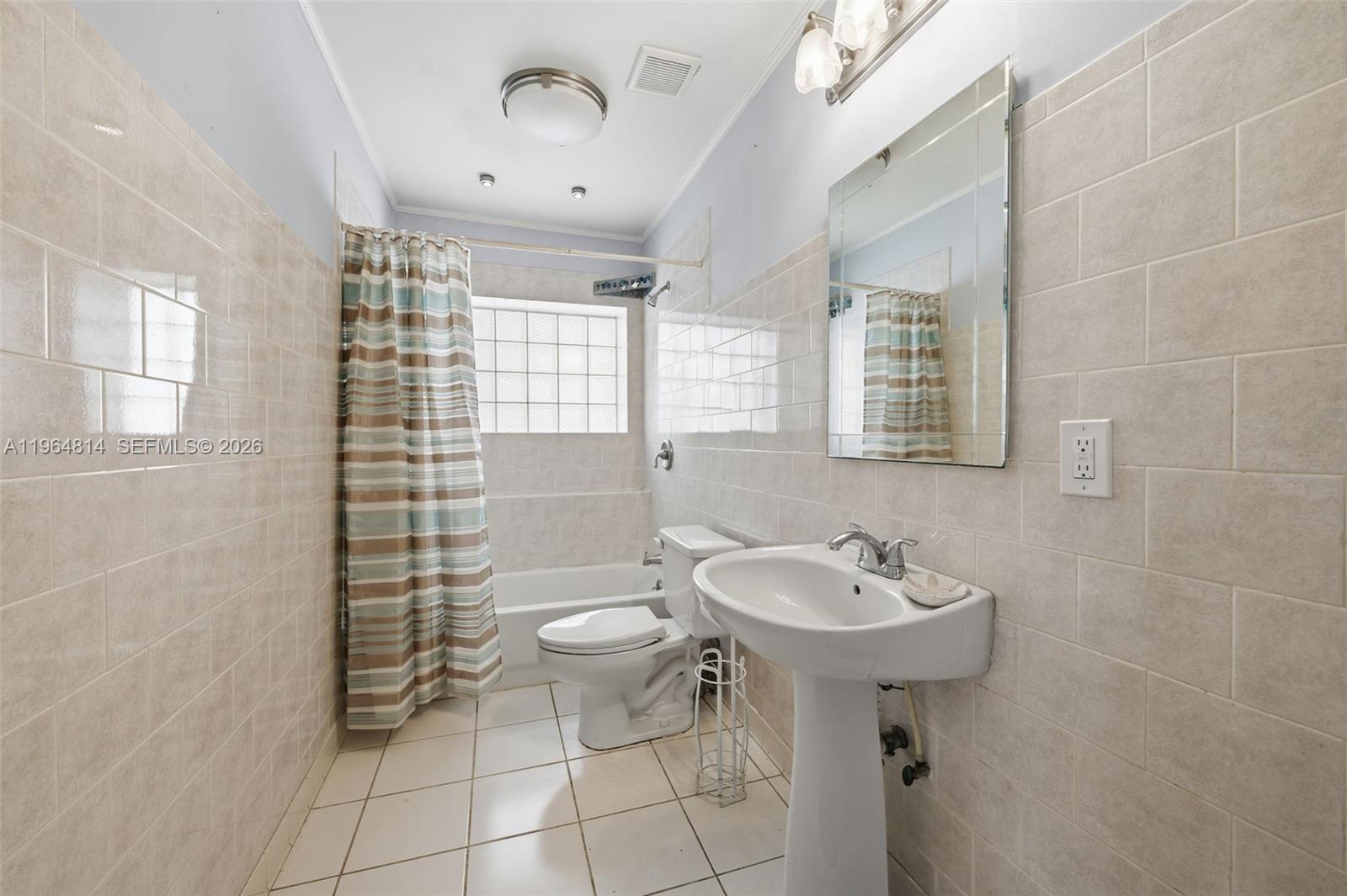 HERITAGE HOMES FIRST ADD - Residential