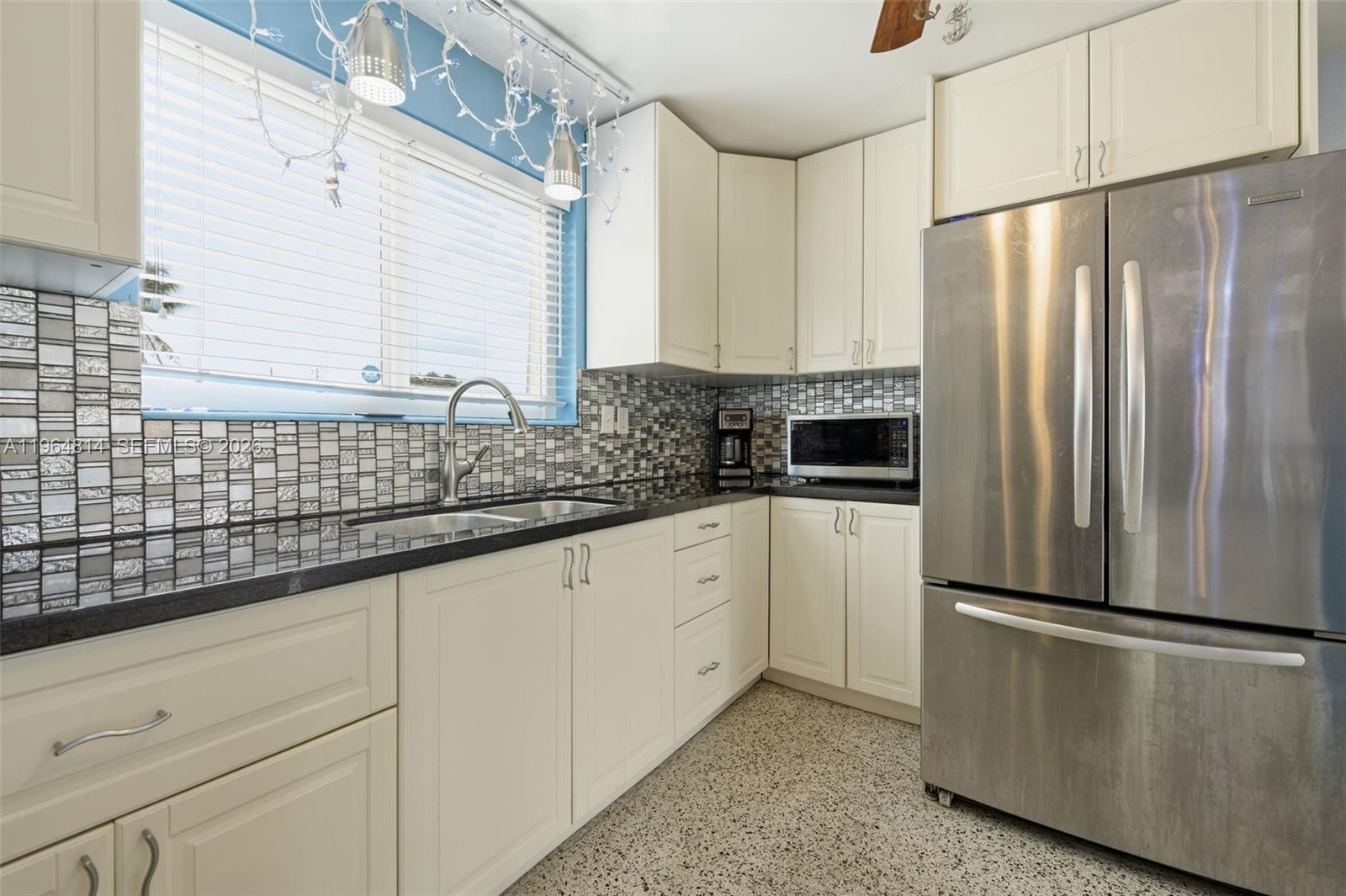 HERITAGE HOMES FIRST ADD - Residential