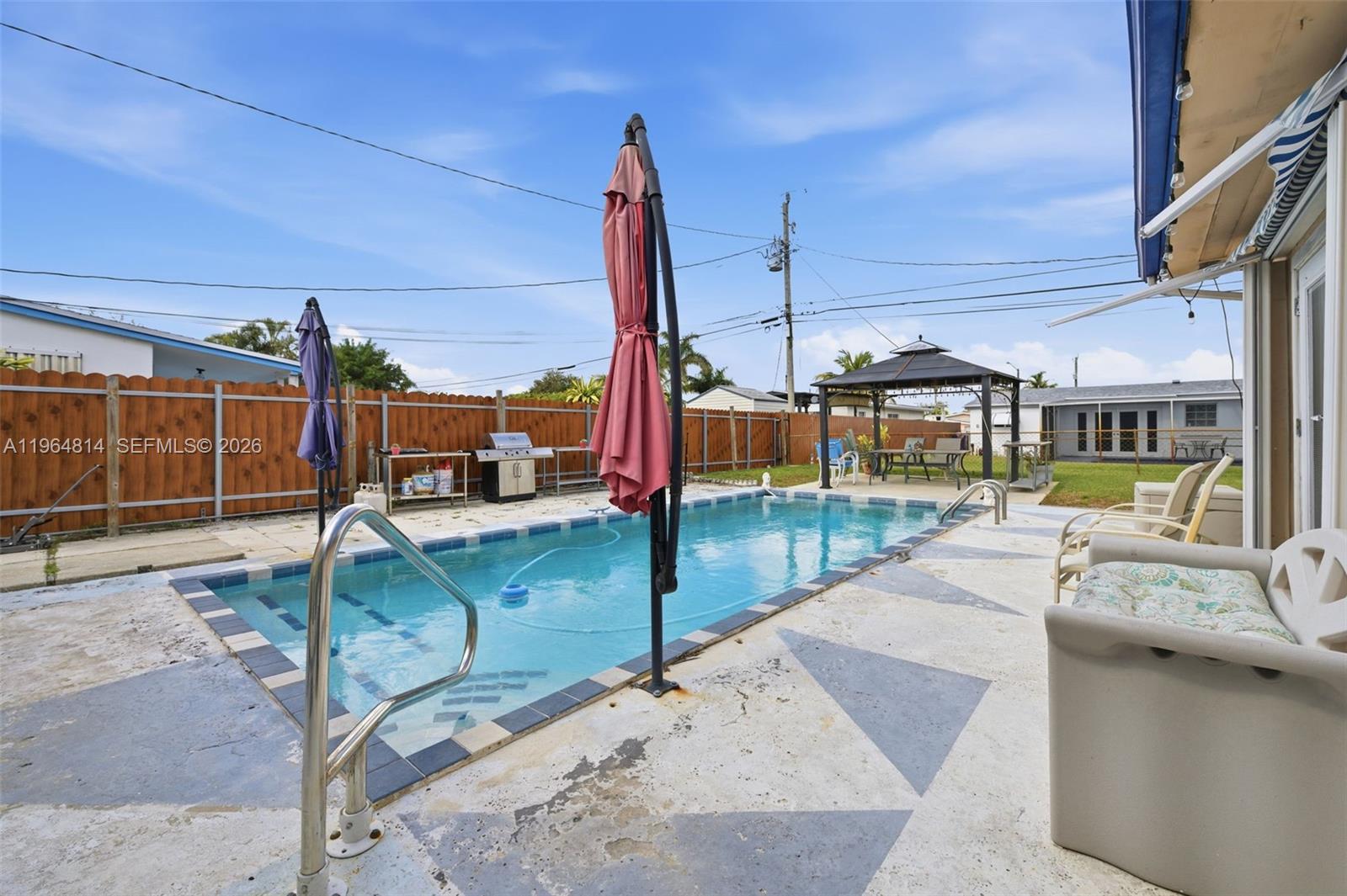 HERITAGE HOMES FIRST ADD - Residential