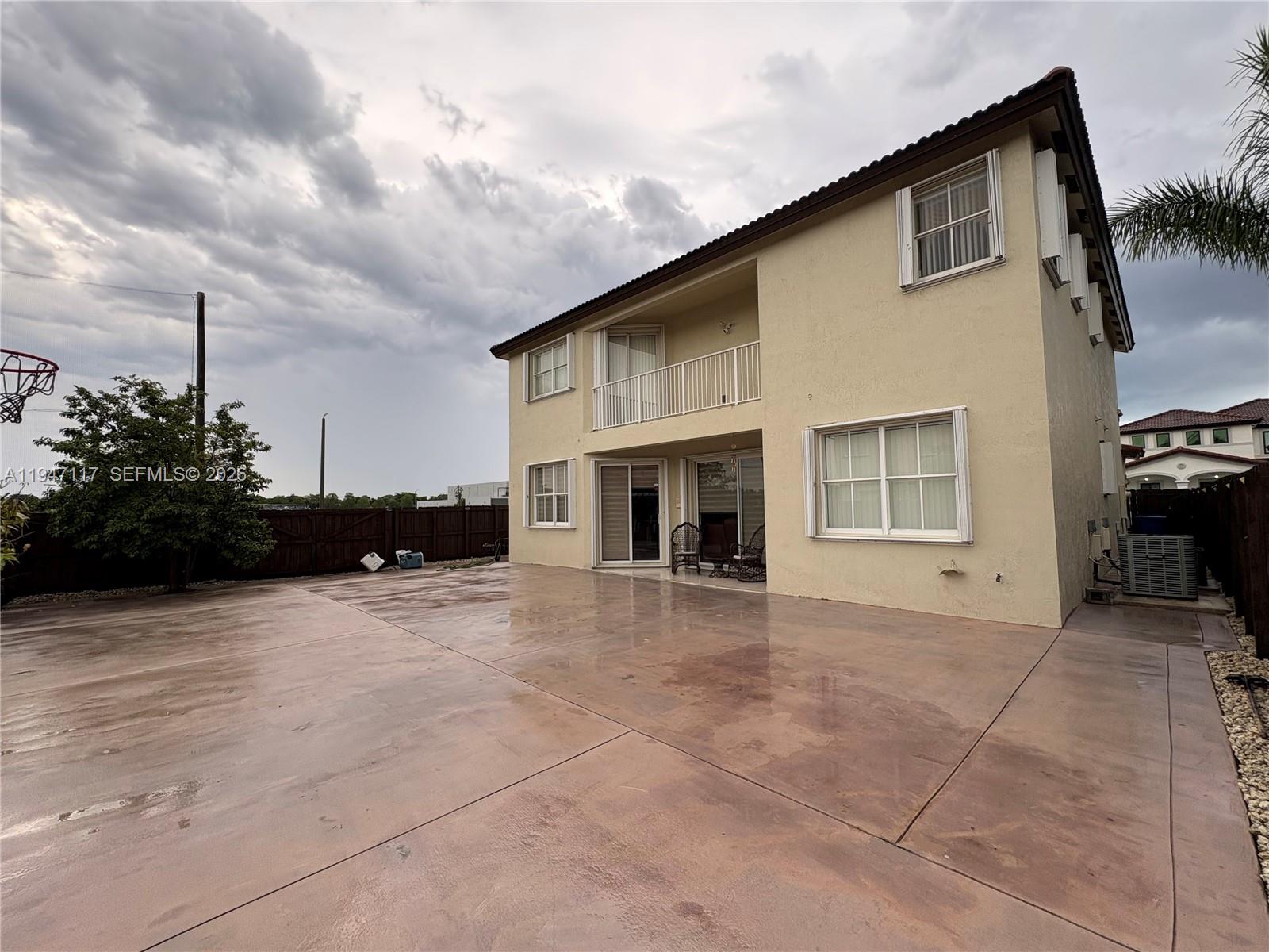 CENTURY GARDENS VILLAS - Residential