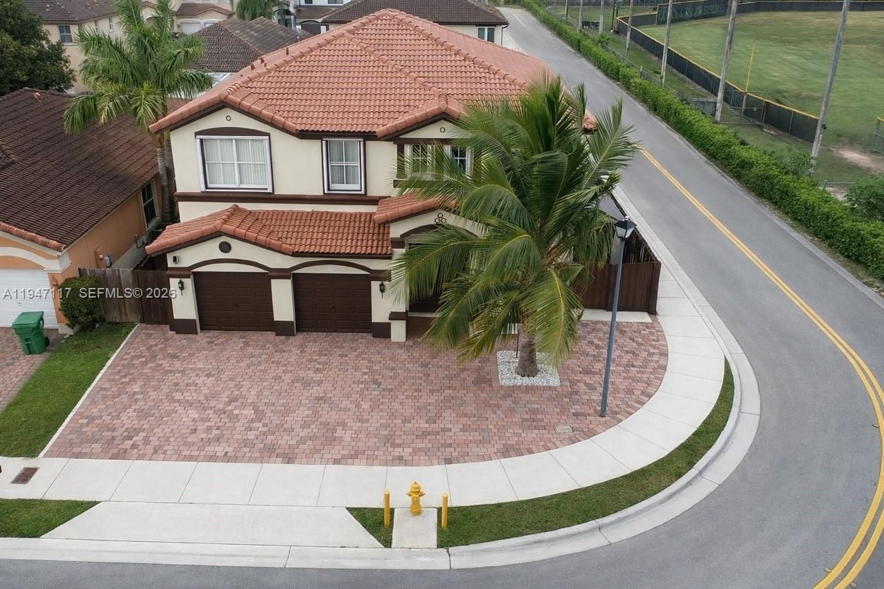 CENTURY GARDENS VILLAS - Residential