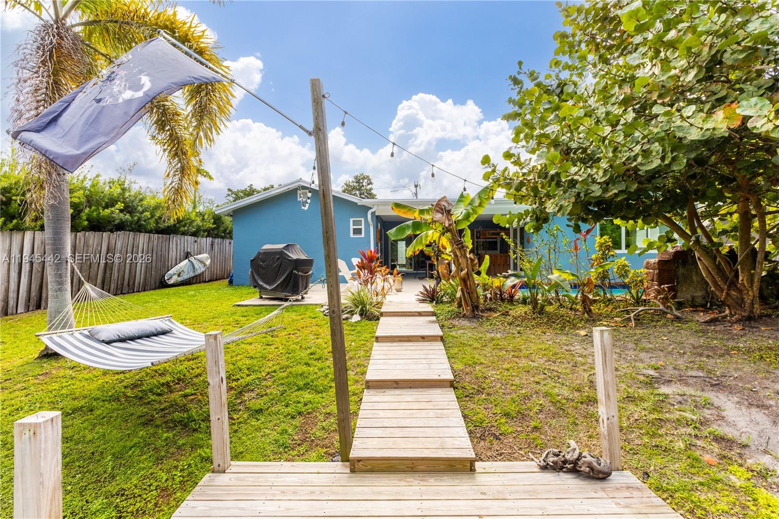 SUNRISE GOLF VILLAGE SEC - Residential