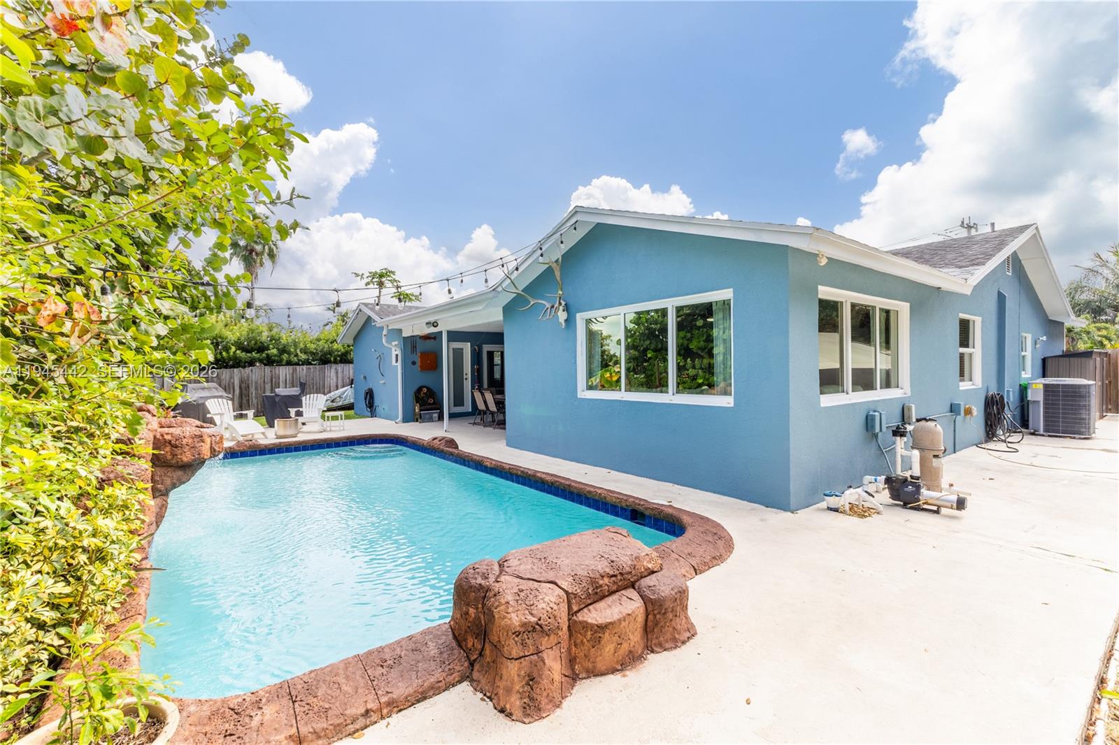 SUNRISE GOLF VILLAGE SEC - Residential