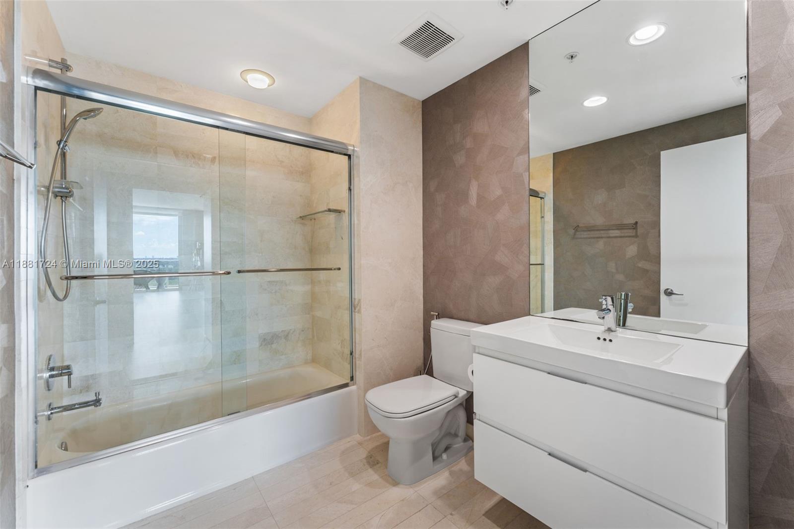 MARINA PALMS RESIDENCES S - Residential Lease