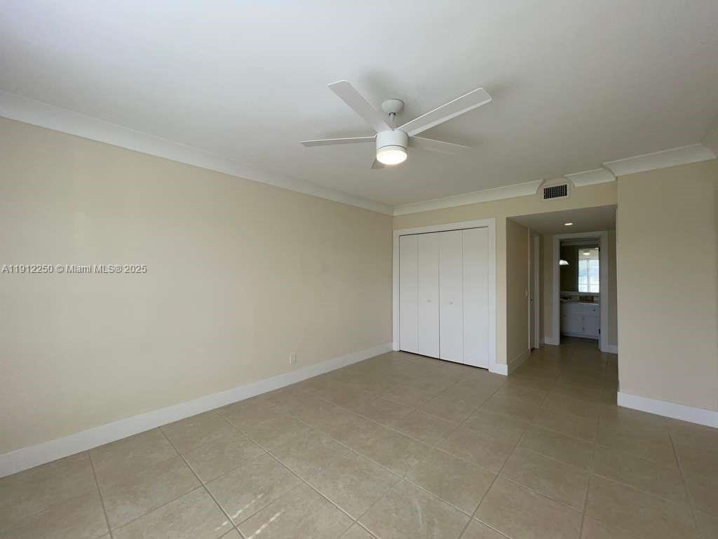 NO 5 PALM-AIRE COUNTRY CL - Residential Lease