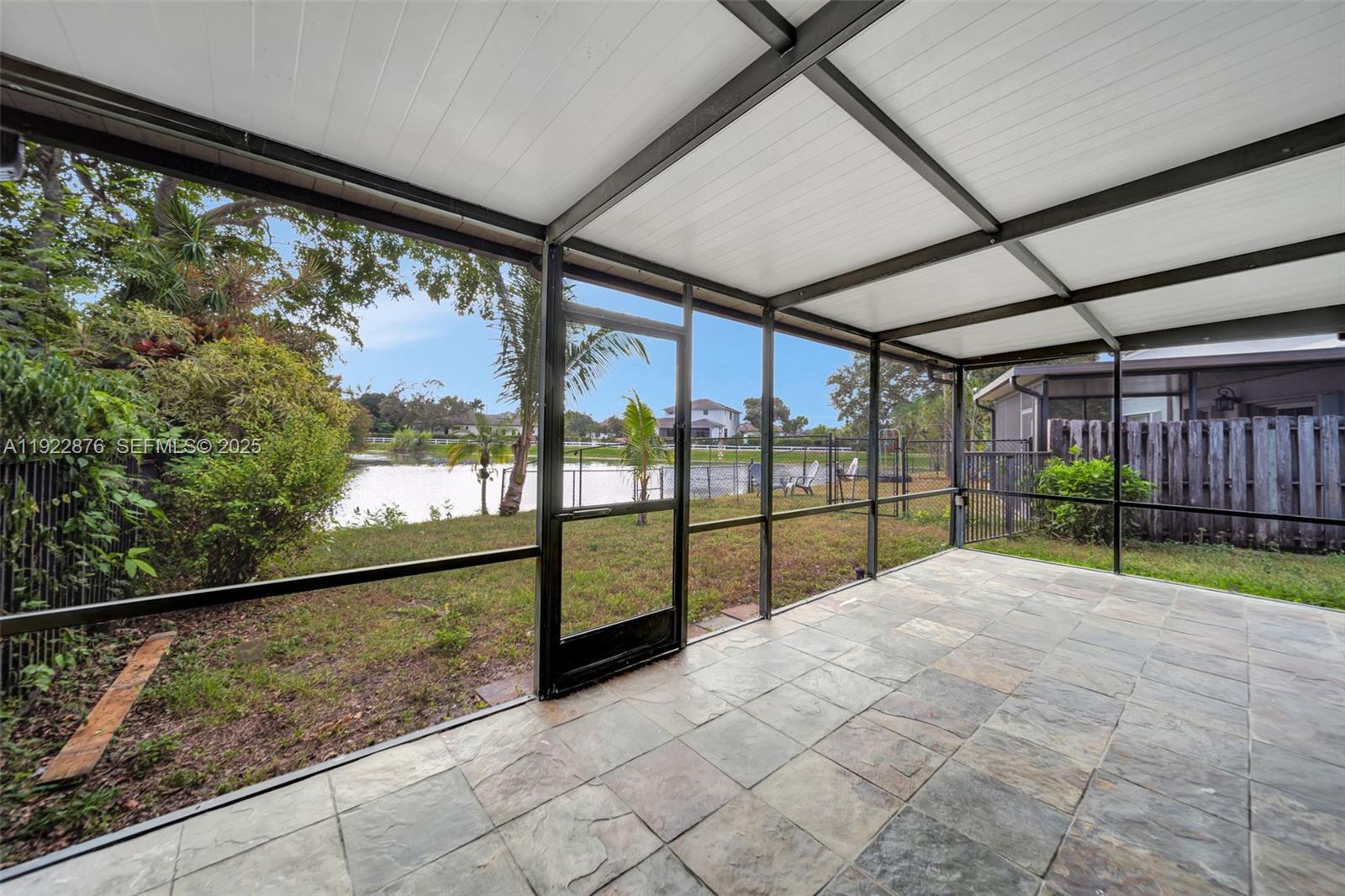 HAWKES BLUFF - Residential