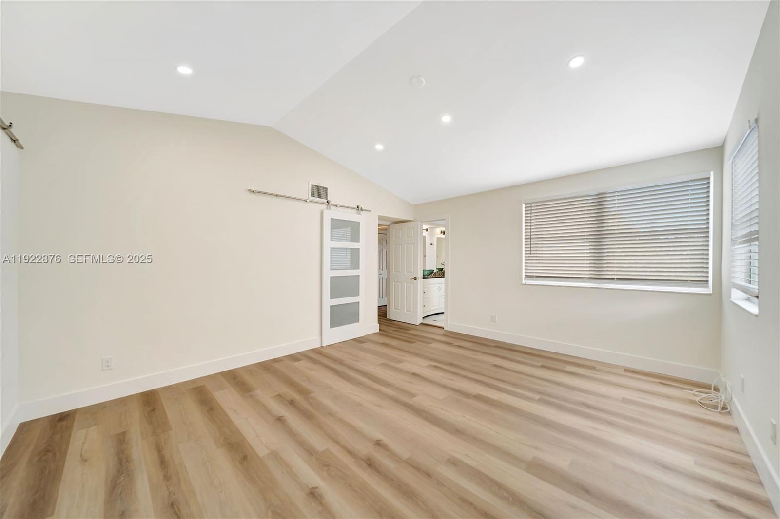 HAWKES BLUFF - Residential