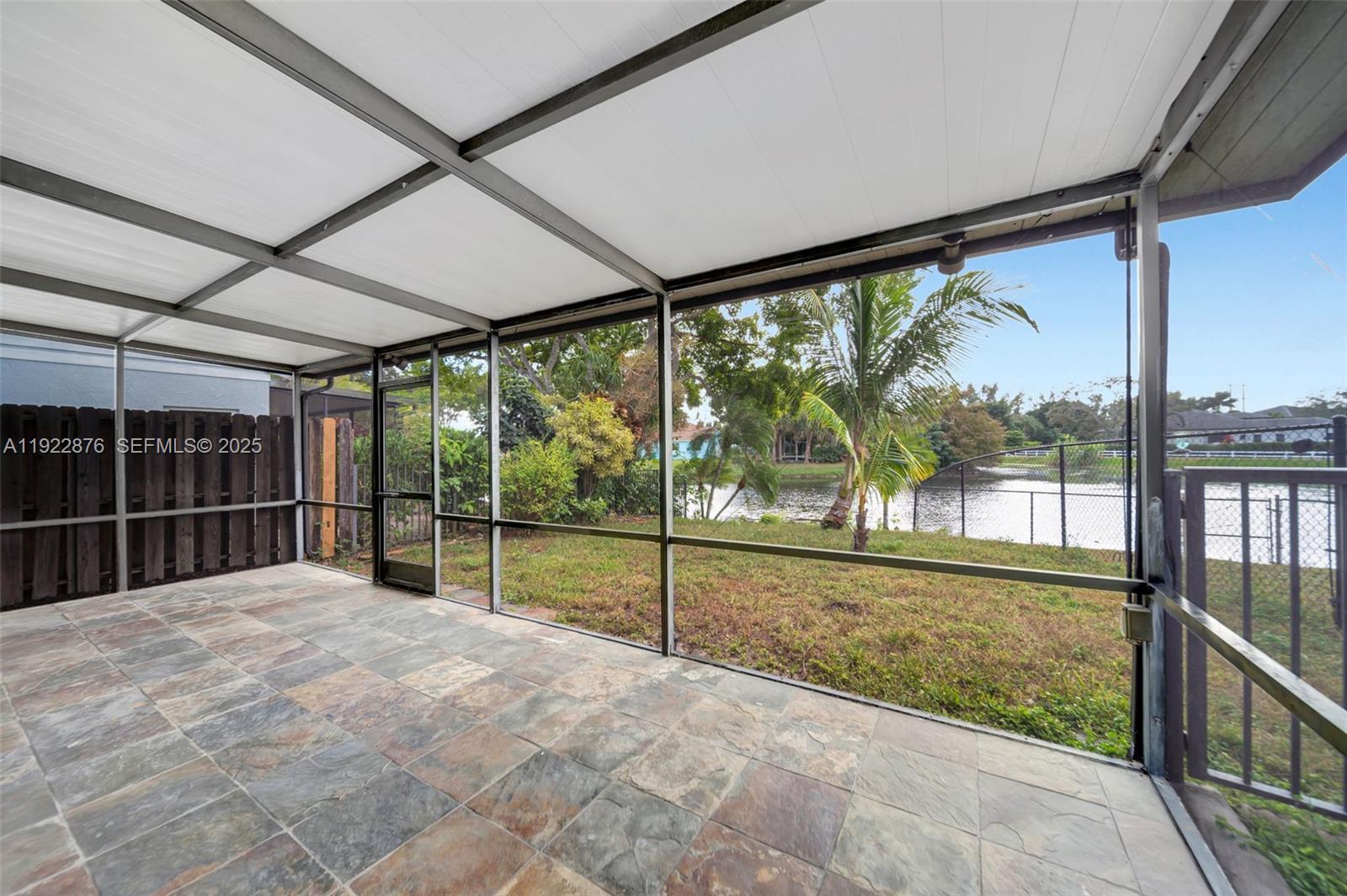 HAWKES BLUFF - Residential