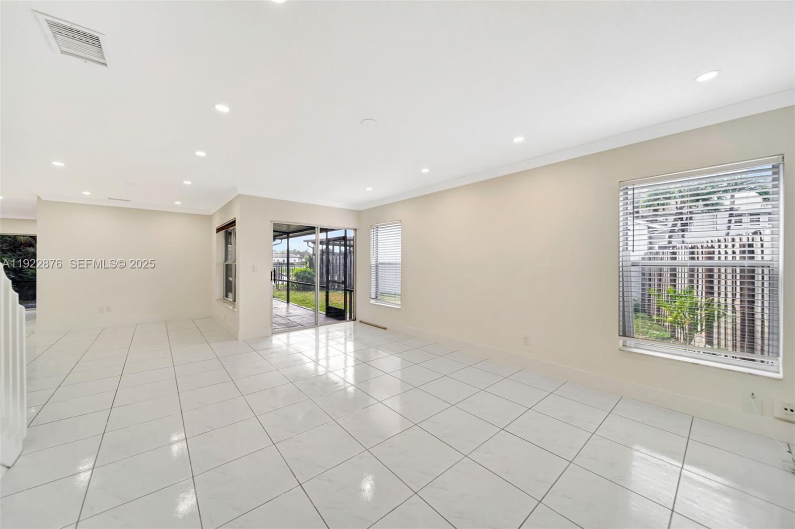 HAWKES BLUFF - Residential