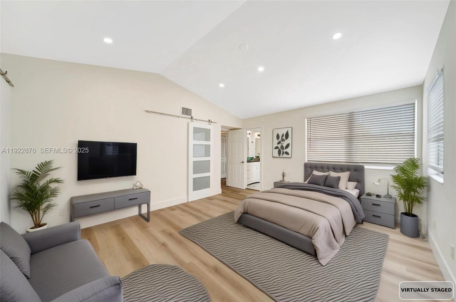 HAWKES BLUFF - Residential