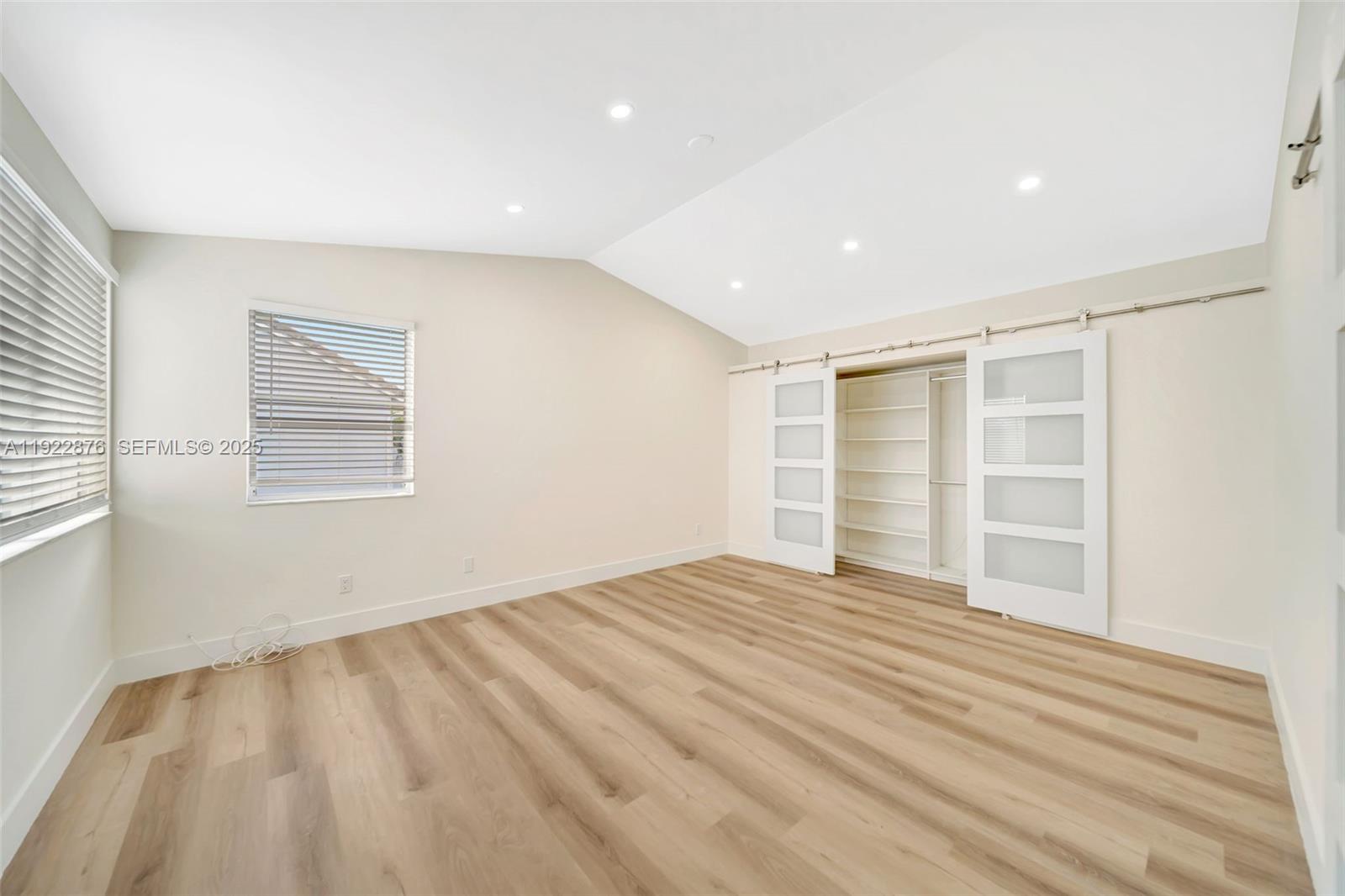 HAWKES BLUFF - Residential