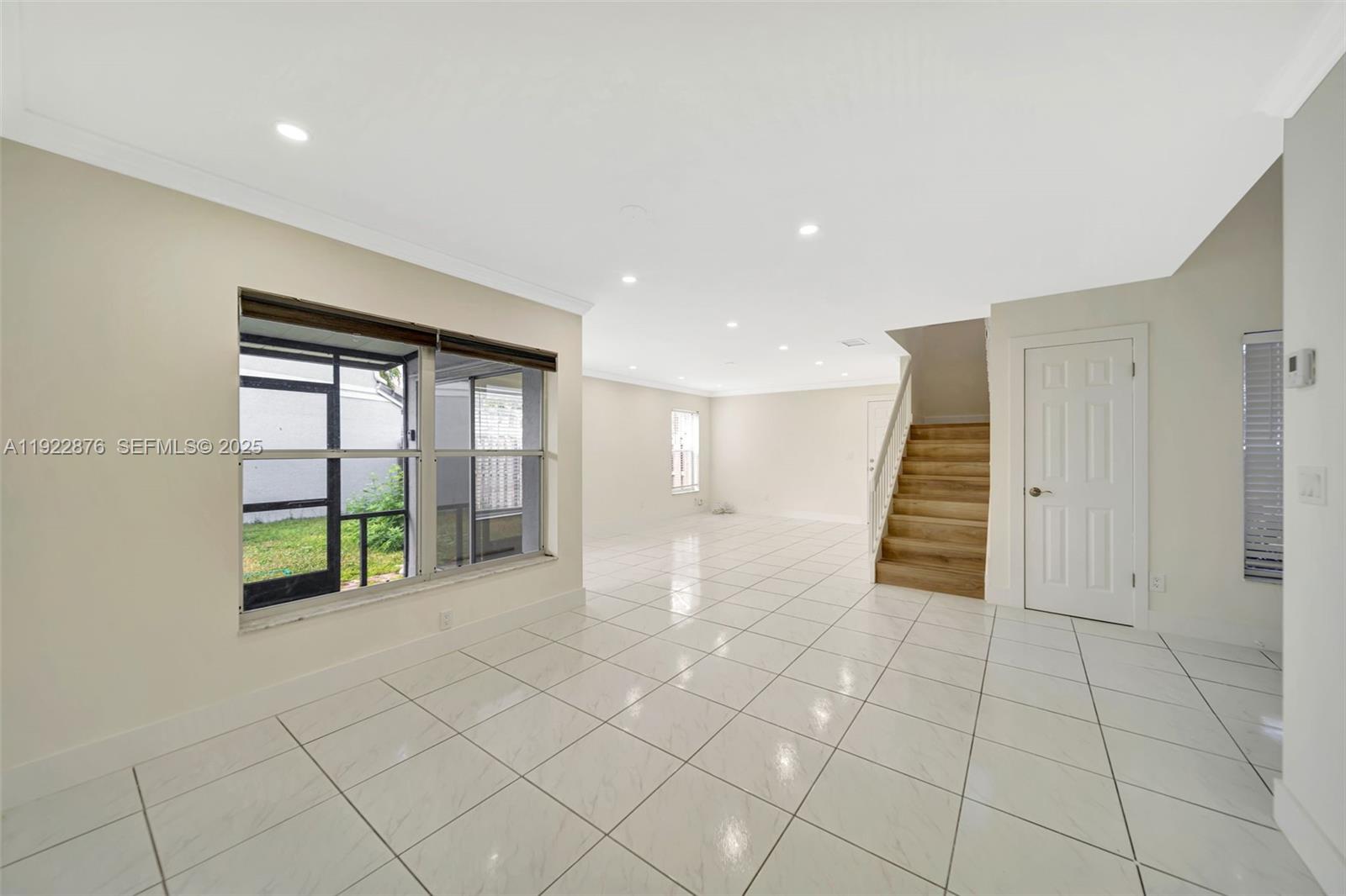 HAWKES BLUFF - Residential