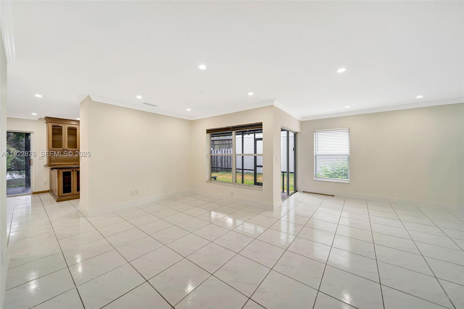 HAWKES BLUFF - Residential