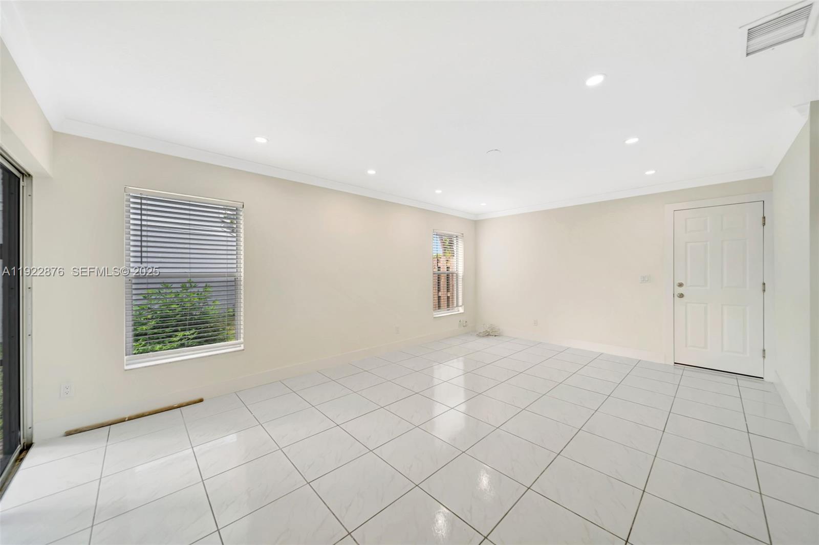 HAWKES BLUFF - Residential