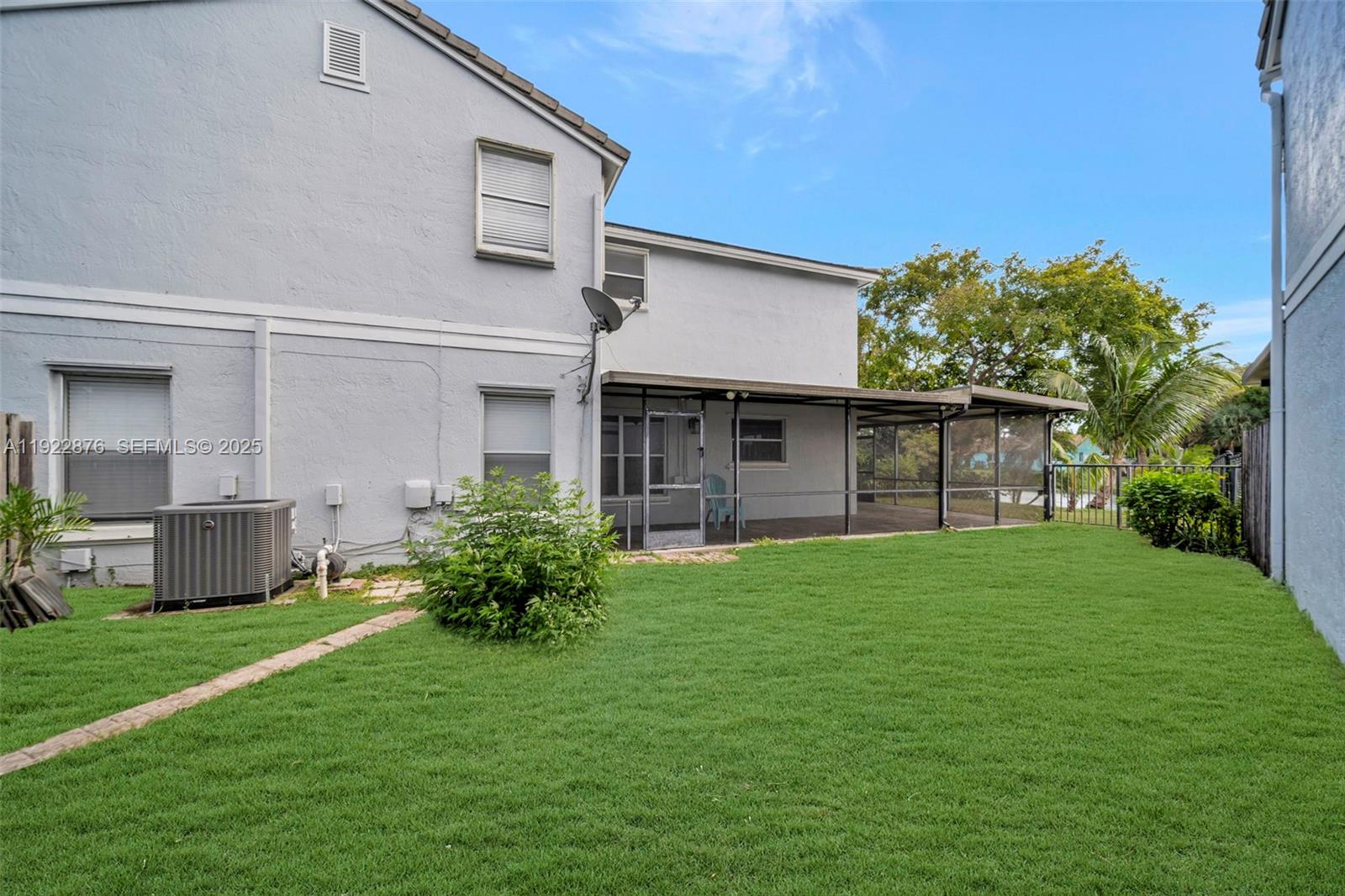 HAWKES BLUFF - Residential