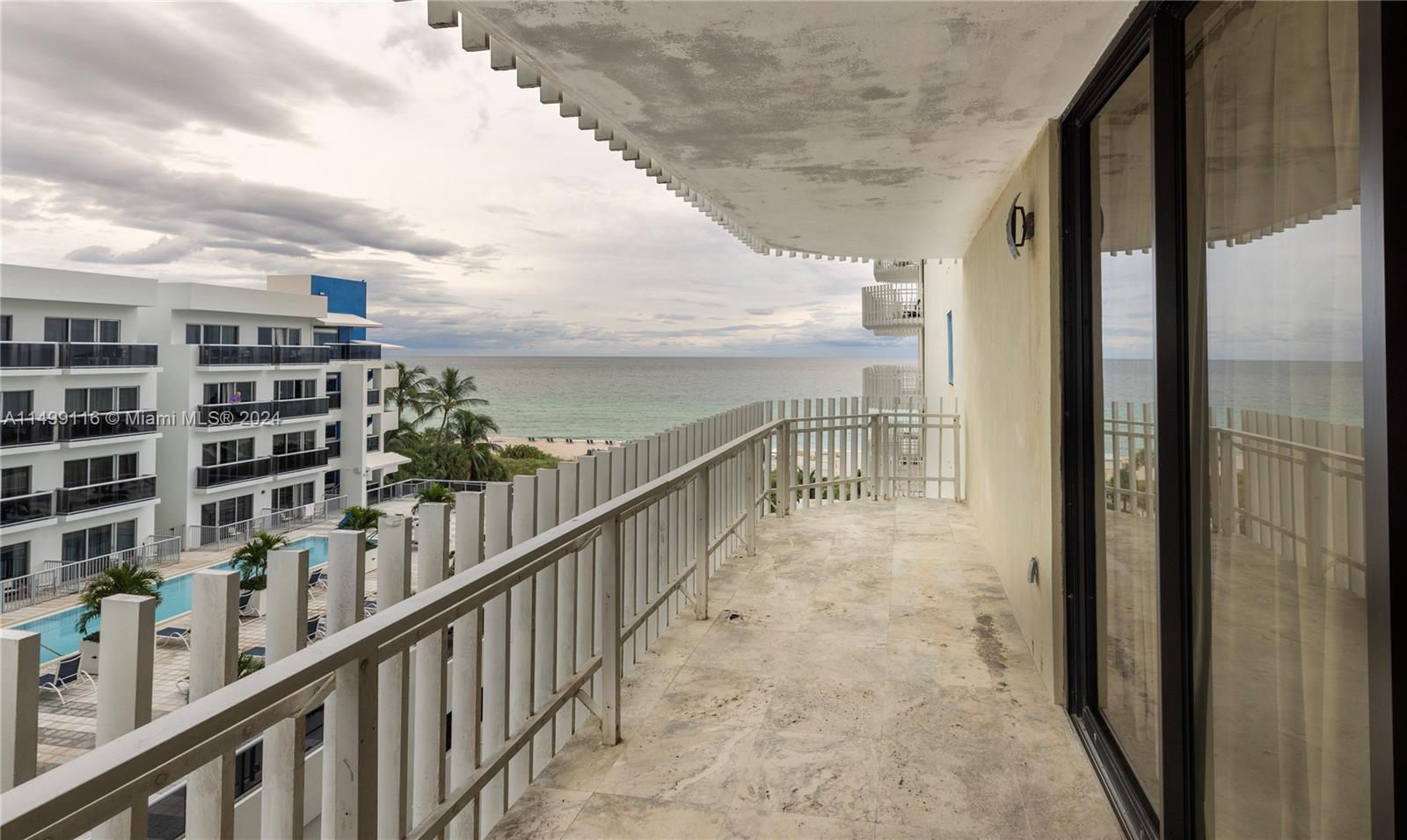 Property for Sale at 6061 Collins Ave 7D, Miami Beach, Miami-Dade County, Florida - Bedrooms: 2 
Bathrooms: 2  - $995,000
