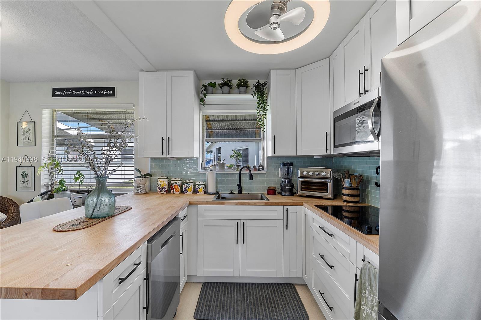 SHERIDAN LAKES CONDO HOUS - Residential Lease