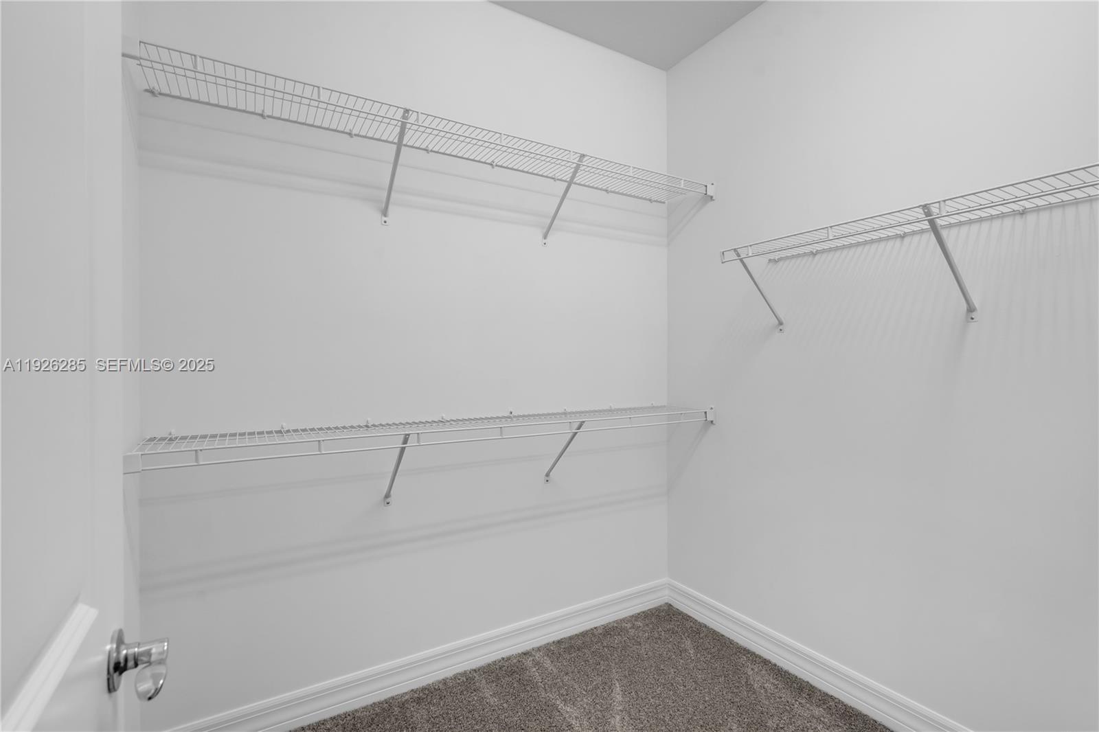 AMERICAN EXPRESS TRACT - Residential Lease