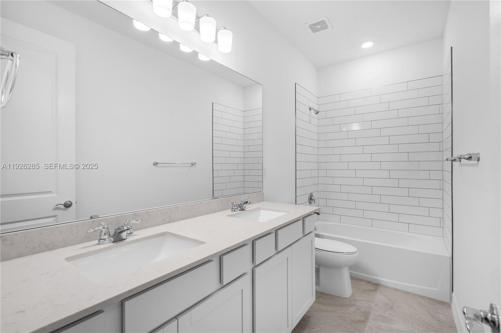 AMERICAN EXPRESS TRACT - Residential Lease