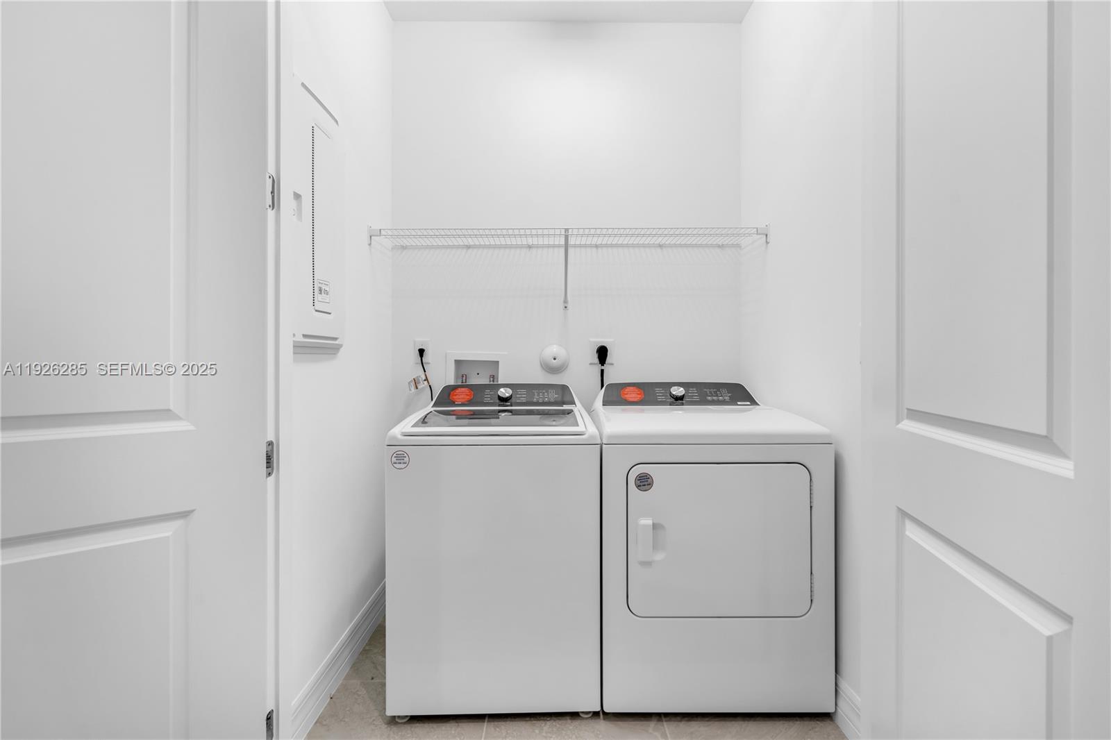 AMERICAN EXPRESS TRACT - Residential Lease