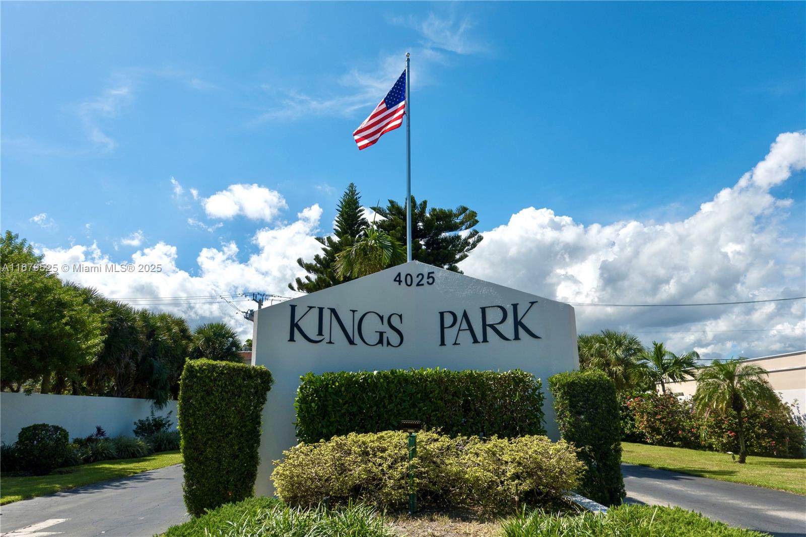 KINGS PARK GARDEN APTS CO - Residential