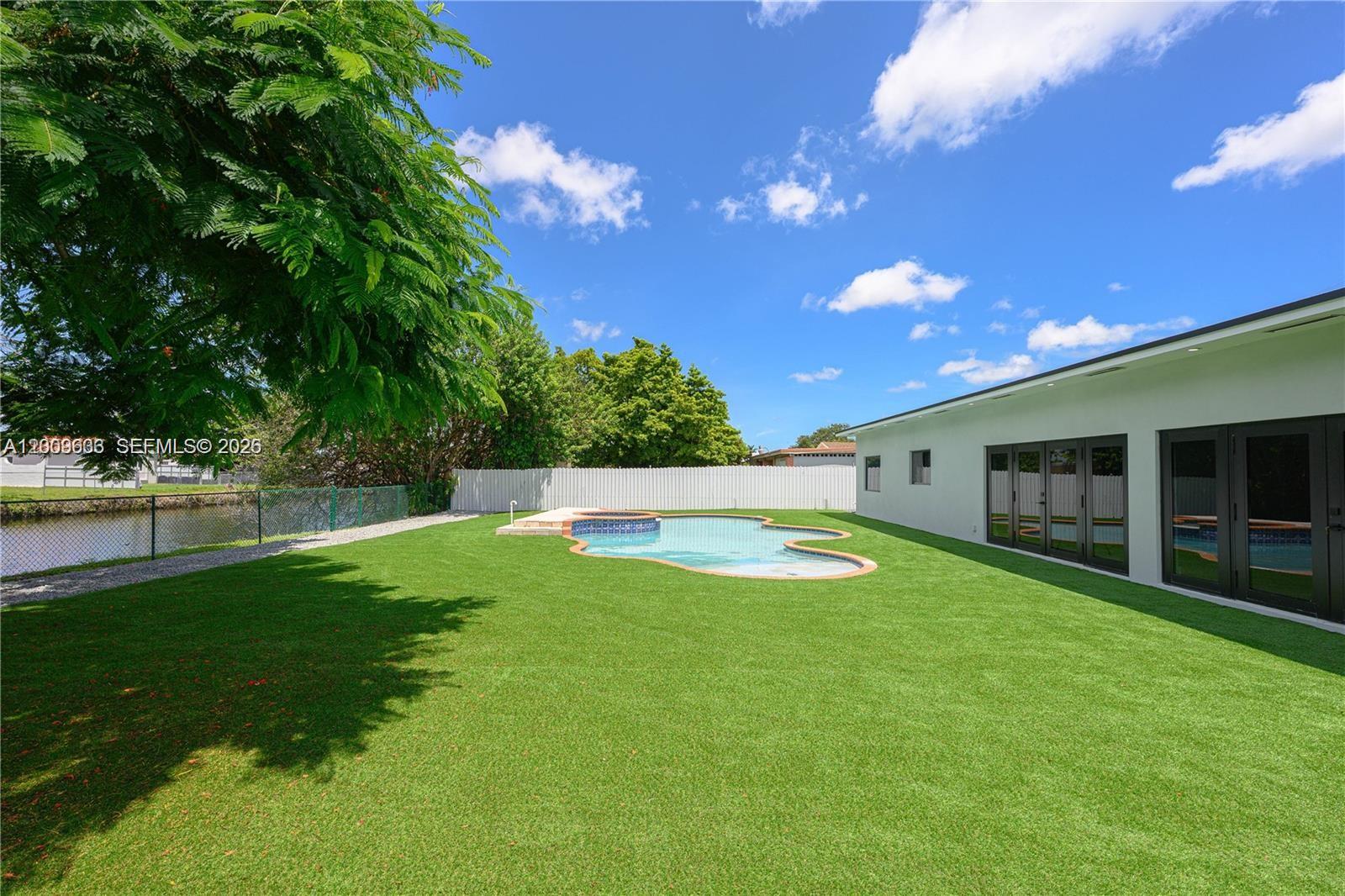 SOUTHERN ESTS - Residential