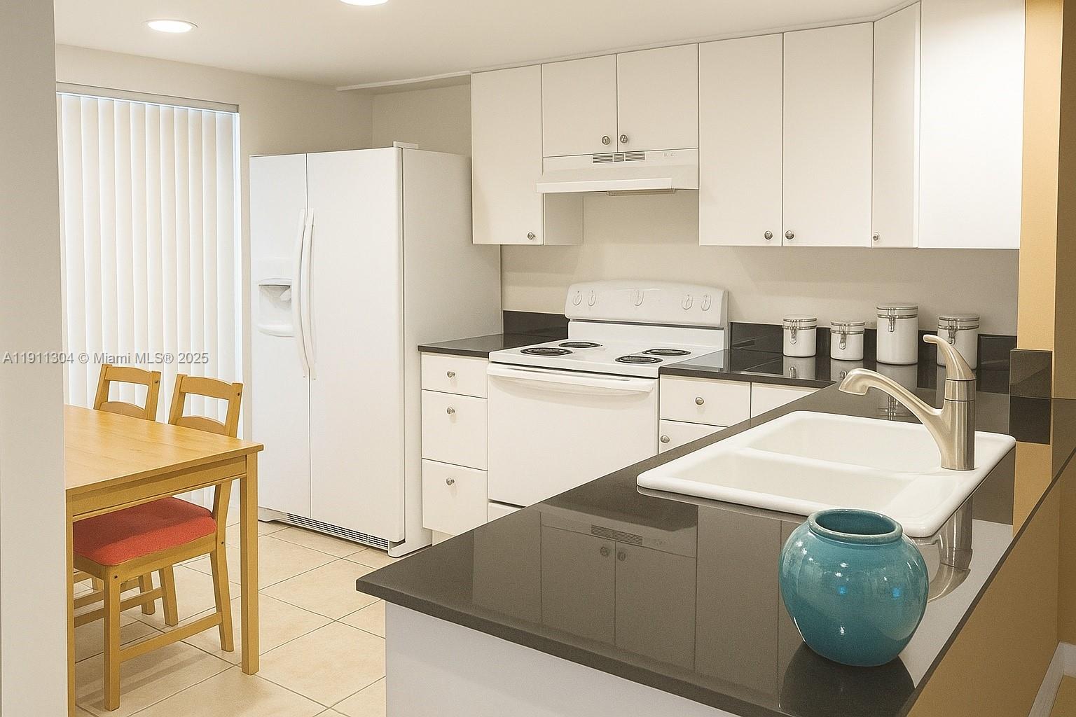 SPYGLASS CONDOMINIUM 1 - Residential