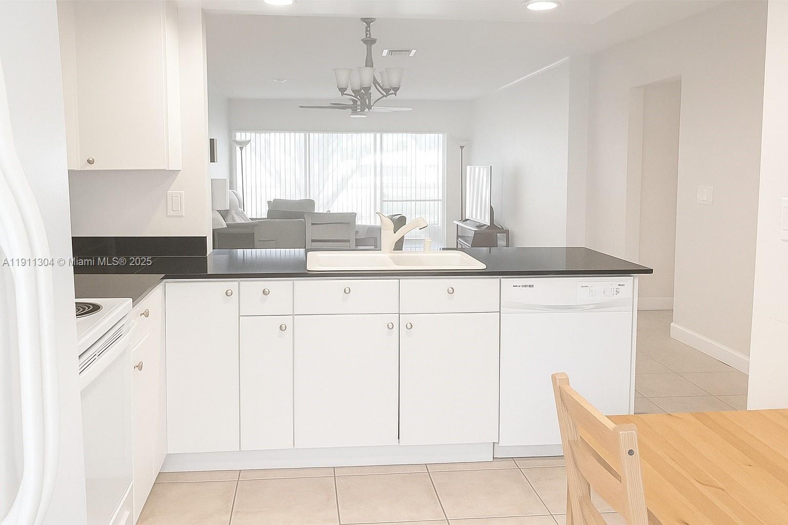 SPYGLASS CONDOMINIUM 1 - Residential