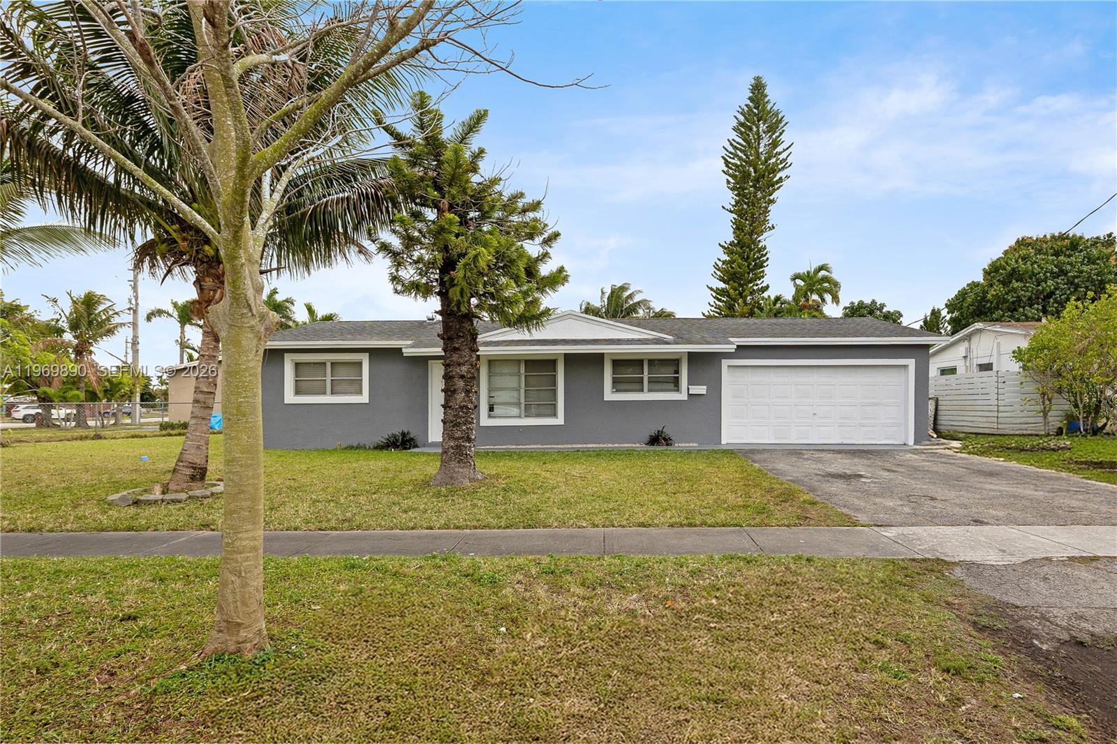 BONNIE LOCH - Residential