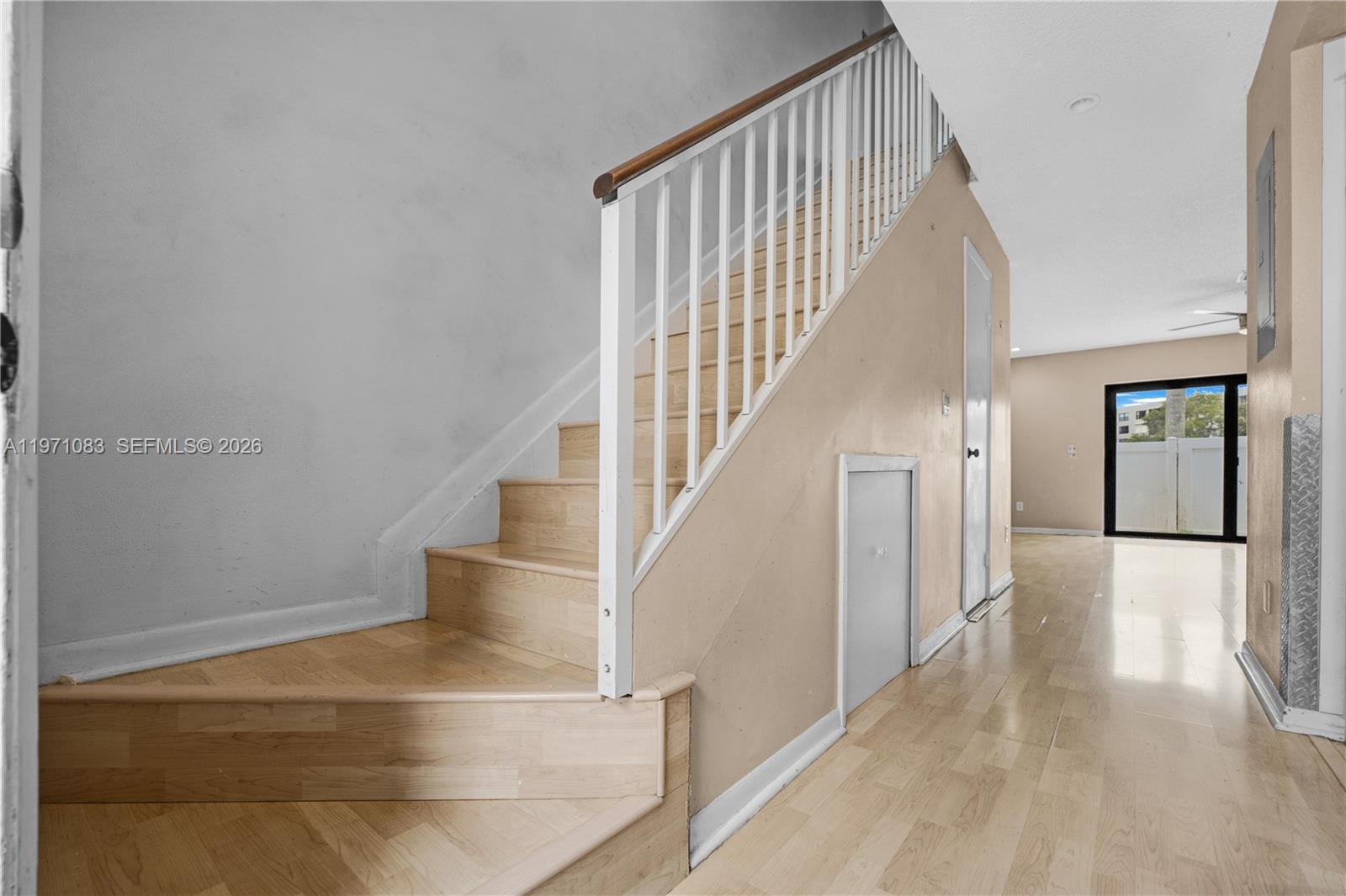 PEMBROKE LAKES SECTION EI - Residential