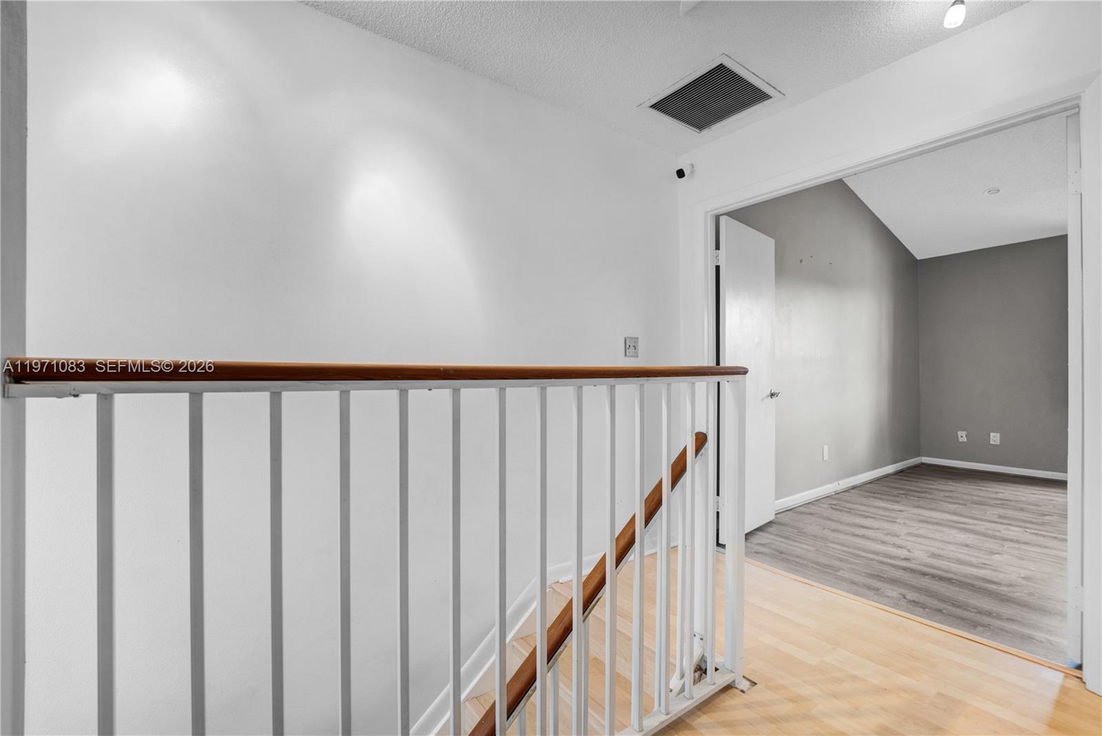 PEMBROKE LAKES SECTION EI - Residential