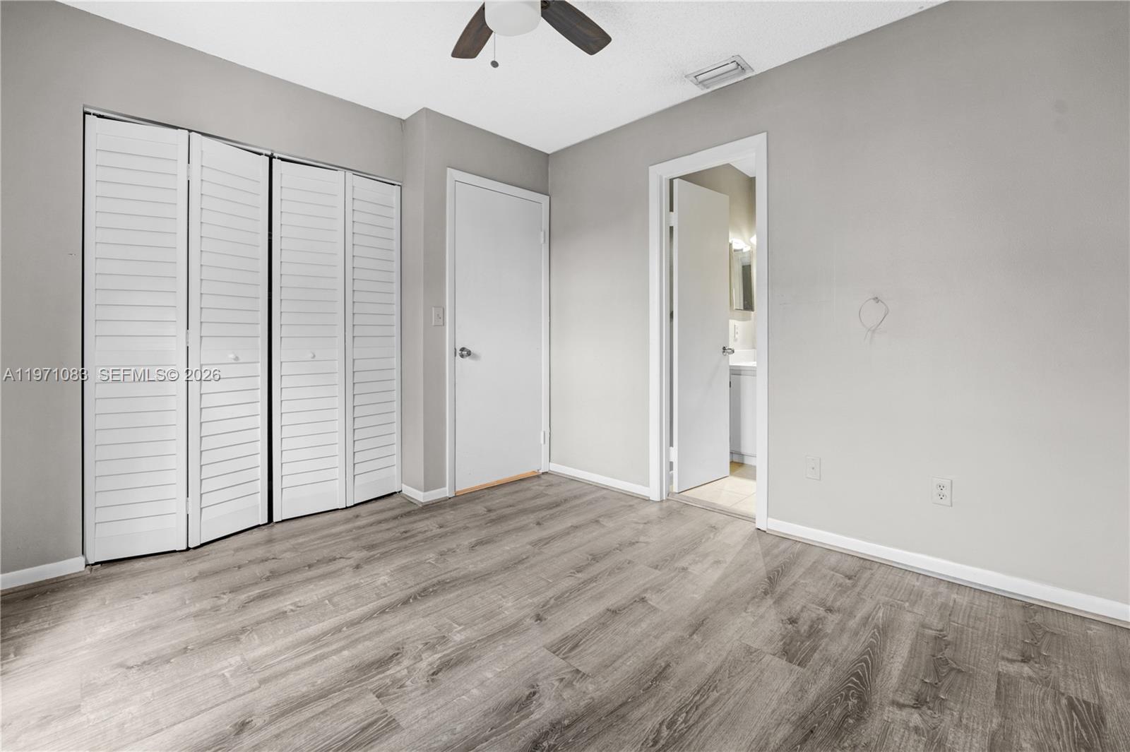 PEMBROKE LAKES SECTION EI - Residential