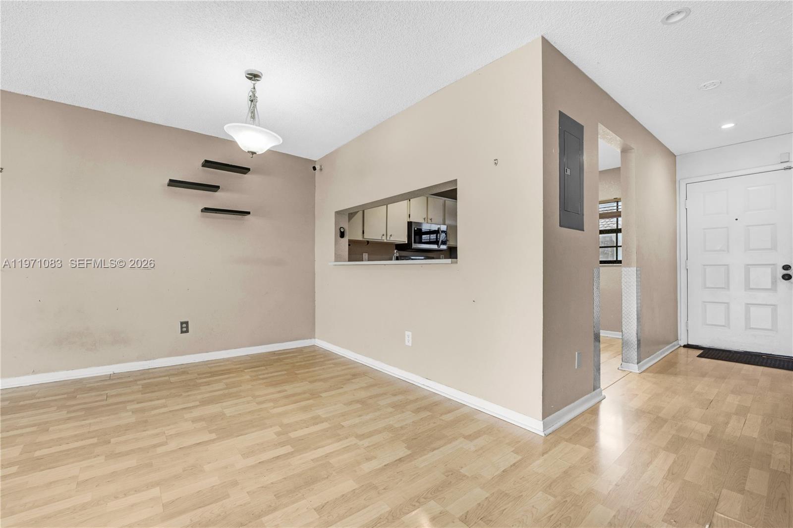 PEMBROKE LAKES SECTION EI - Residential