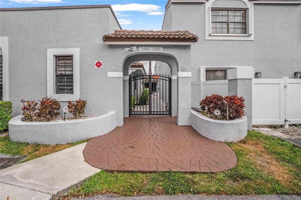 Photo of 11625 NW 11Th St #11625, Pembroke Pines, FL 33026 (MLS # A11971083)