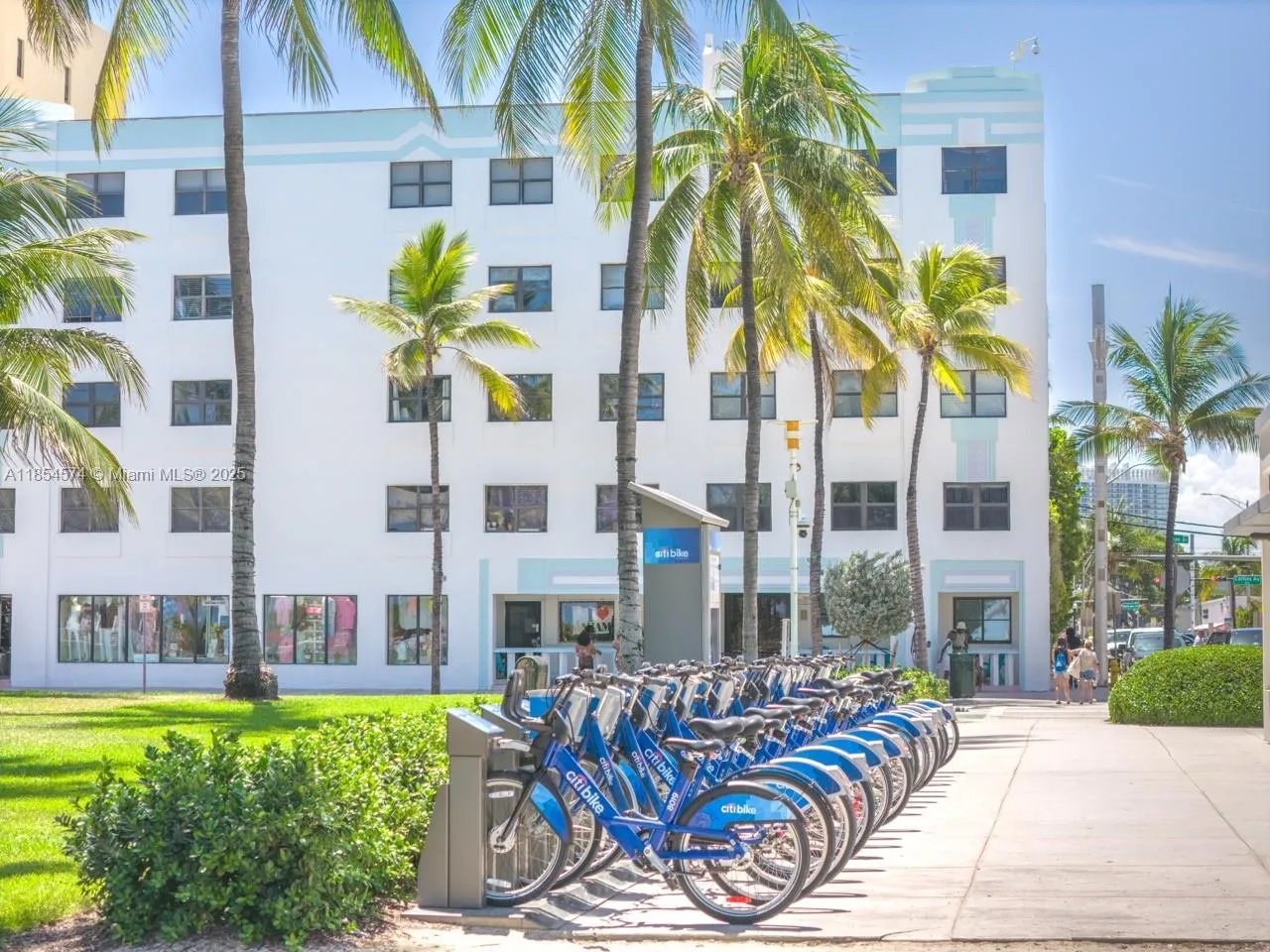 Miami Beach, Florida 33139, United States, 1 Bedroom Bedrooms, ,1 BathroomBathrooms,Residential,Pending,187307