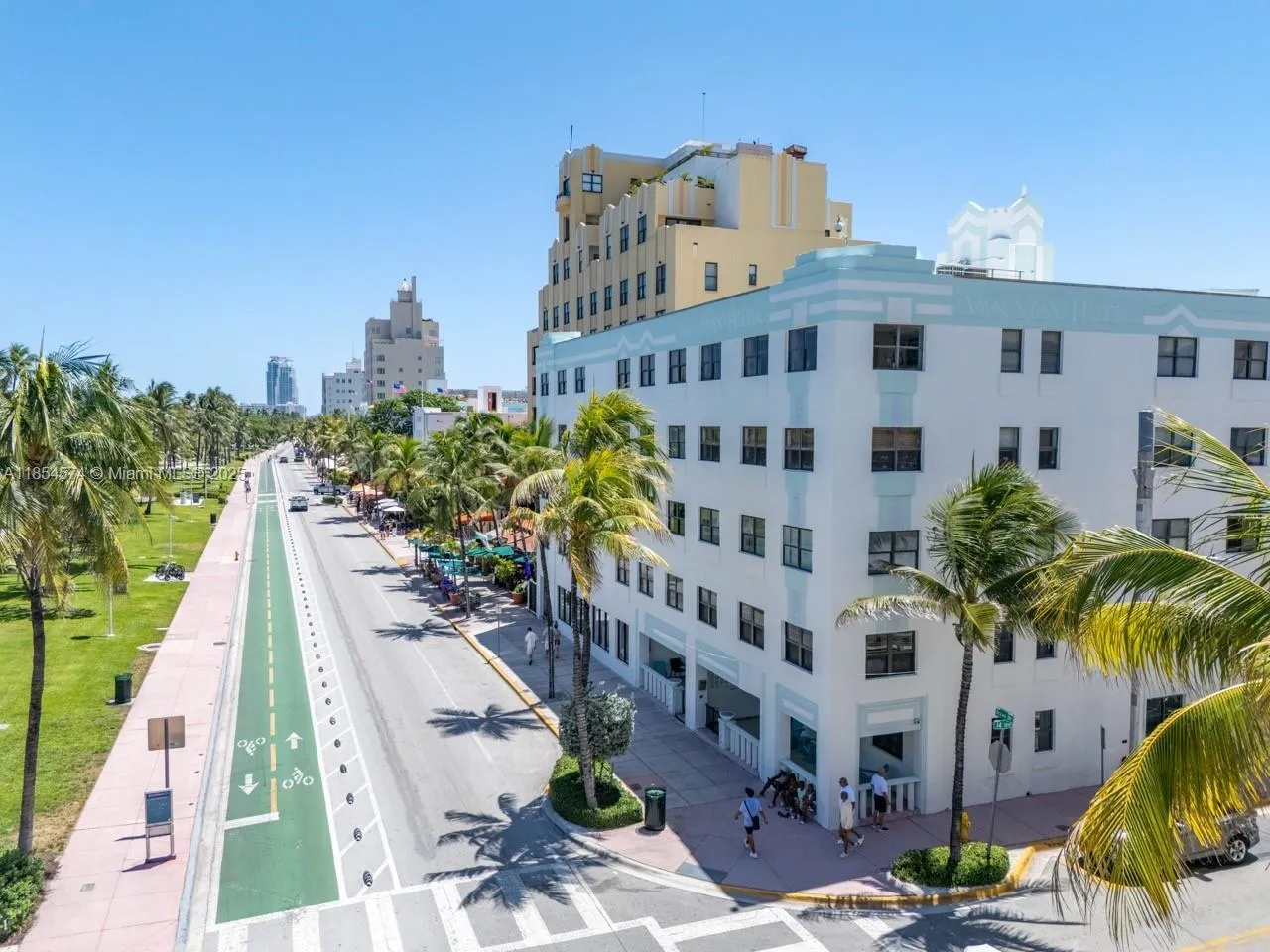 Miami Beach, Florida 33139, United States, 1 Bedroom Bedrooms, ,1 BathroomBathrooms,Residential,Pending,187307