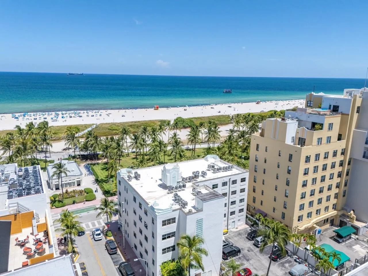 Miami Beach, Florida 33139, United States, 1 Bedroom Bedrooms, ,1 BathroomBathrooms,Residential,Pending,187307