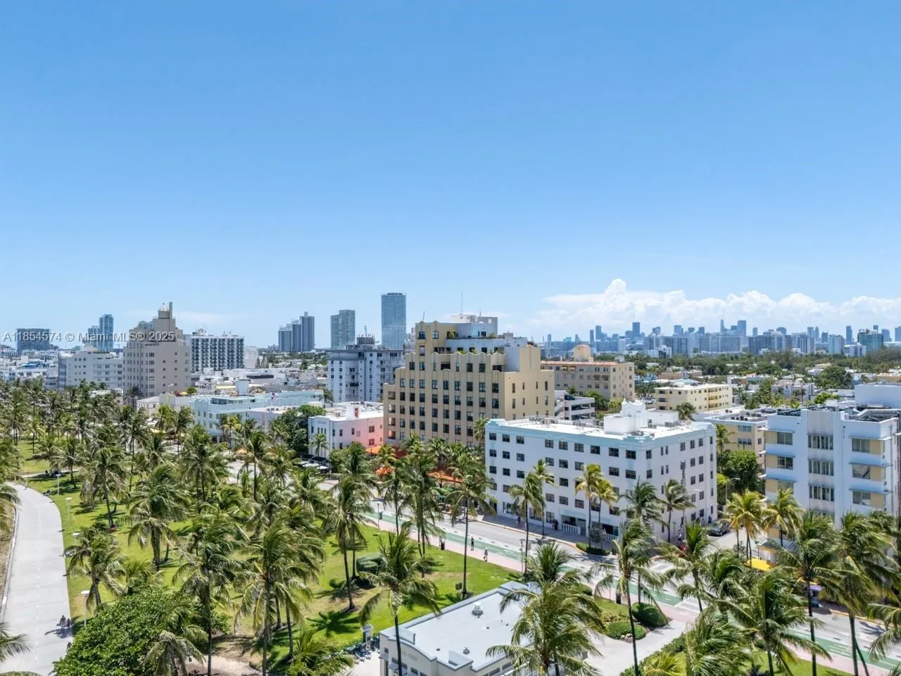 Miami Beach, Florida 33139, United States, 1 Bedroom Bedrooms, ,1 BathroomBathrooms,Residential,Pending,187307