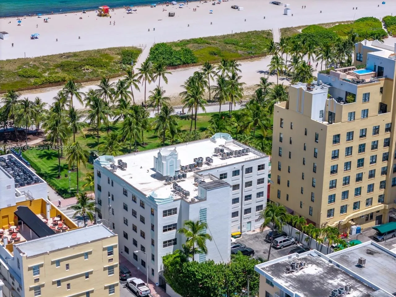 Miami Beach, Florida 33139, United States, 1 Bedroom Bedrooms, ,1 BathroomBathrooms,Residential,Pending,187307