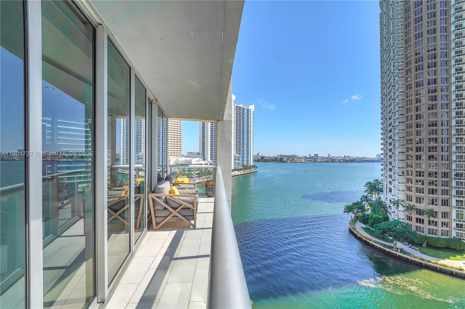ICONBRICKELL CONDO NO 1 - Residential Lease