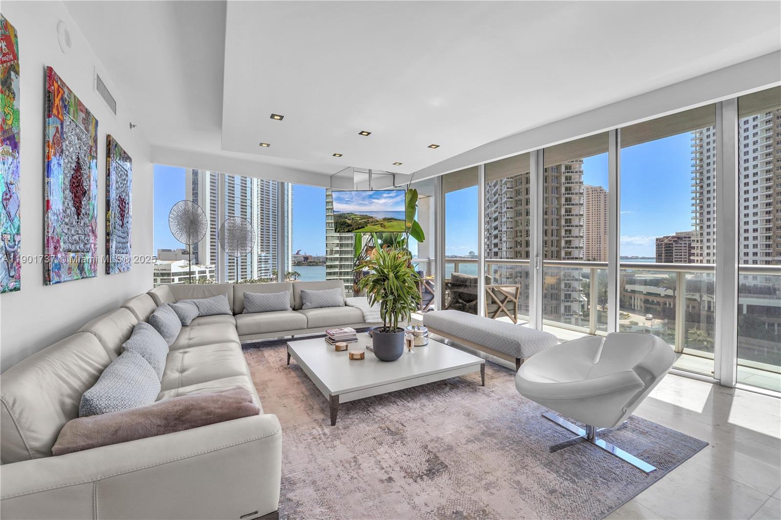 465 Brickell Ave 1001