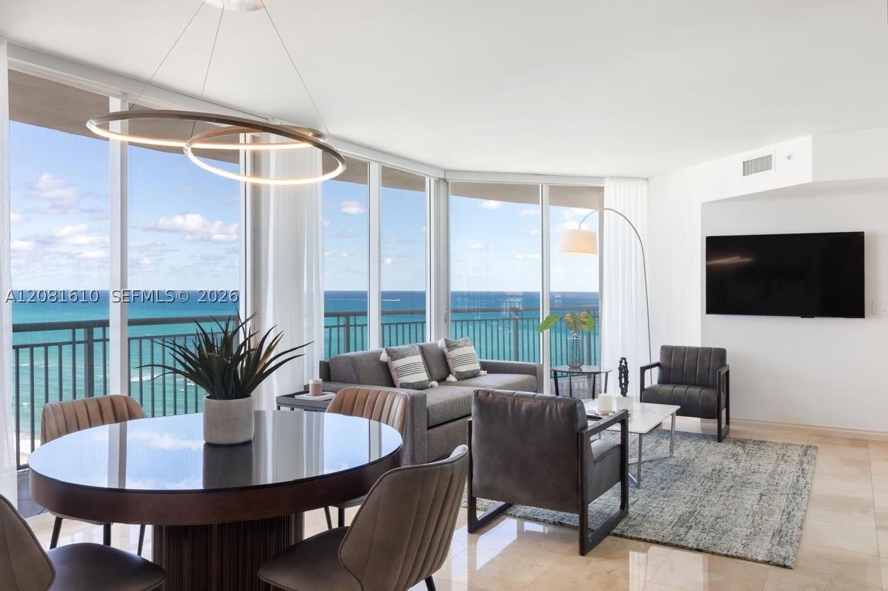 17375 Collins Ave 2008