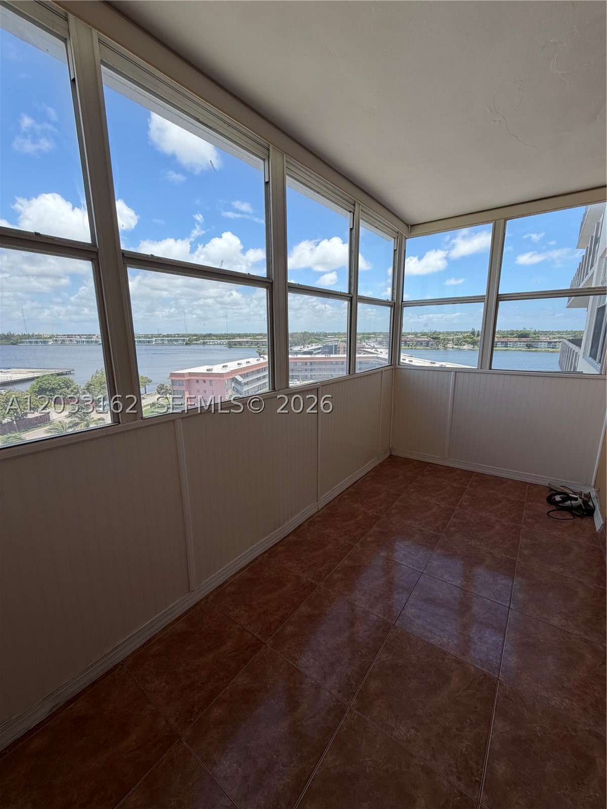 1401 NE Miami Gardens Dr 891