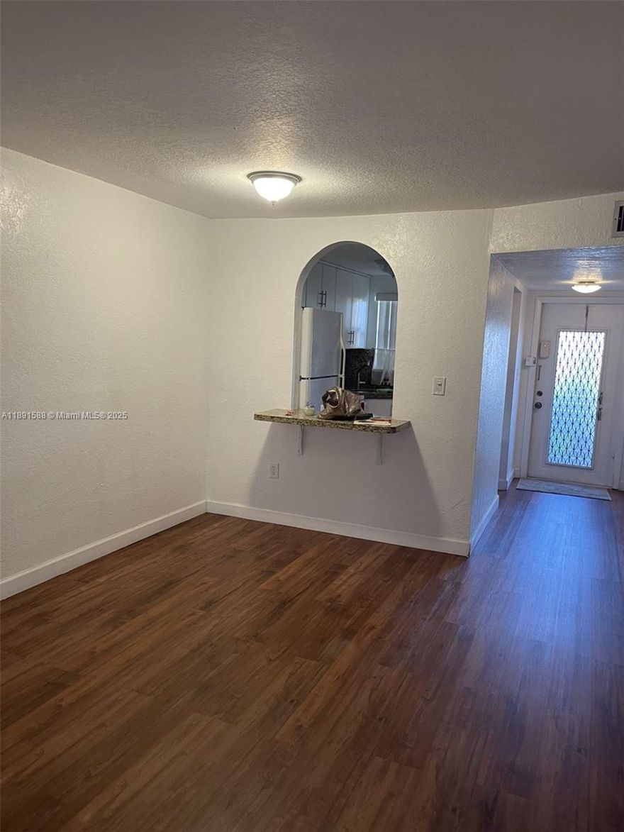 55+ community located on the 1st floor unit in great condition. As per association credit score of +640 or higher with Proof of income of $25,000 per occupant , $35,000 for two occupants, At least 1 person needs to be 55+and others 18 and older, max occupants is 4 per unit