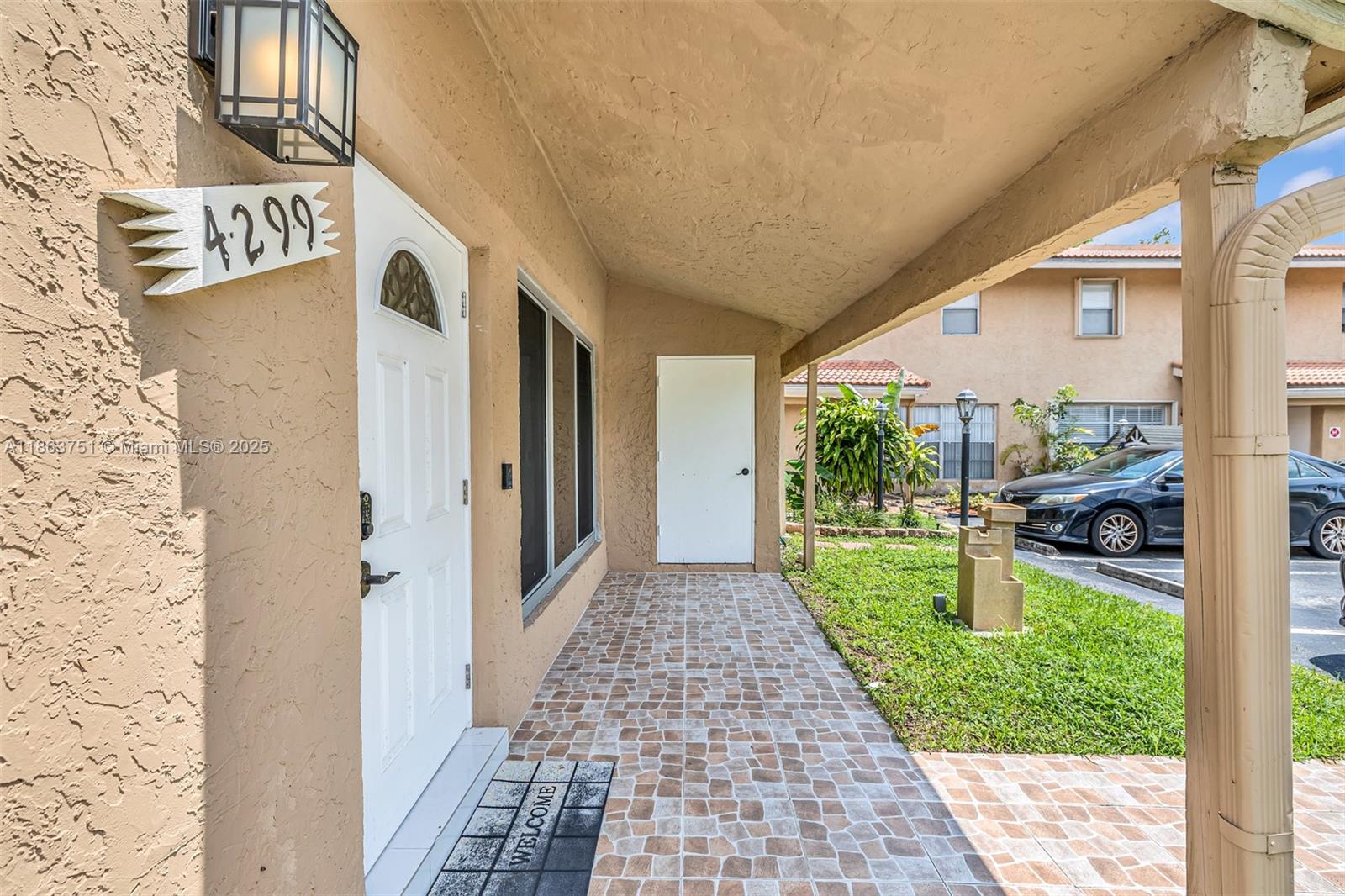 4299 Coral Springs Dr 3A