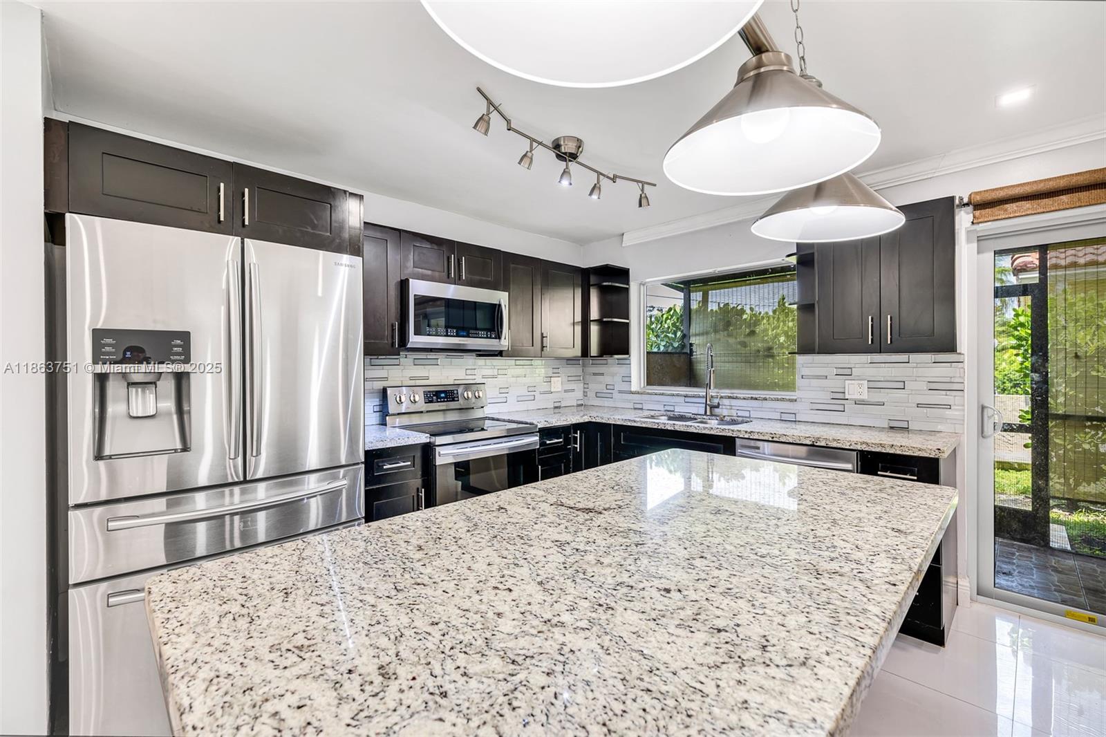 DEER RUN SPRINGS III COND - Residential