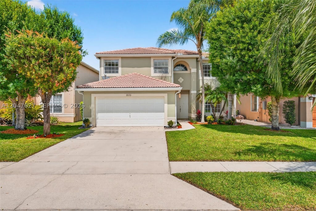 Photo of 9535 Fox Trot Ln, Boca Raton, FL 33496 (MLS # A12047627)